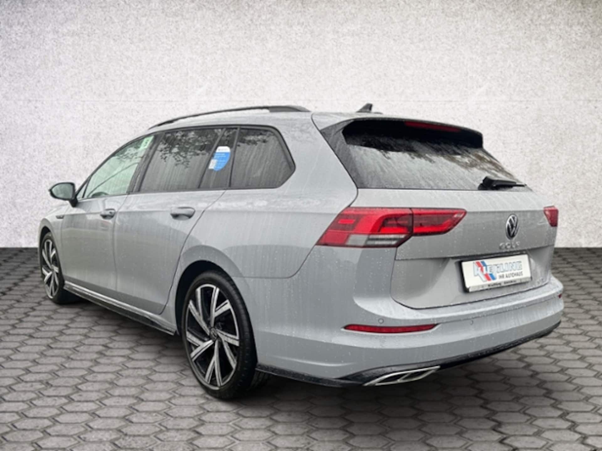 Volkswagen Golf Variant R-Line