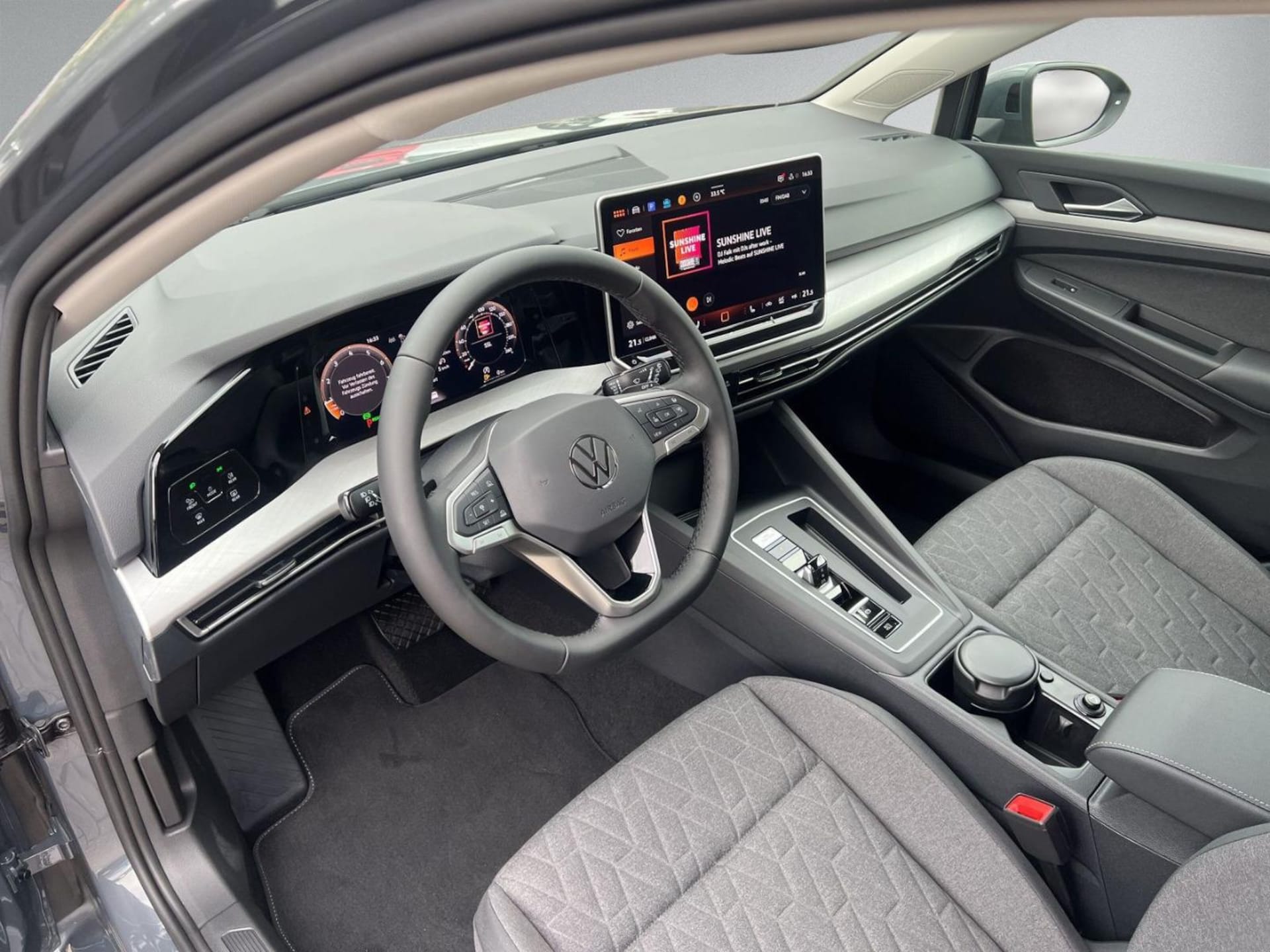 Volkswagen Golf Variant Life