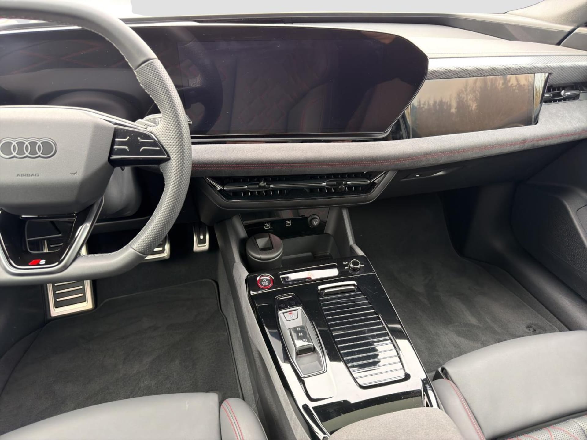 Audi A6 Avant e-tron edition one