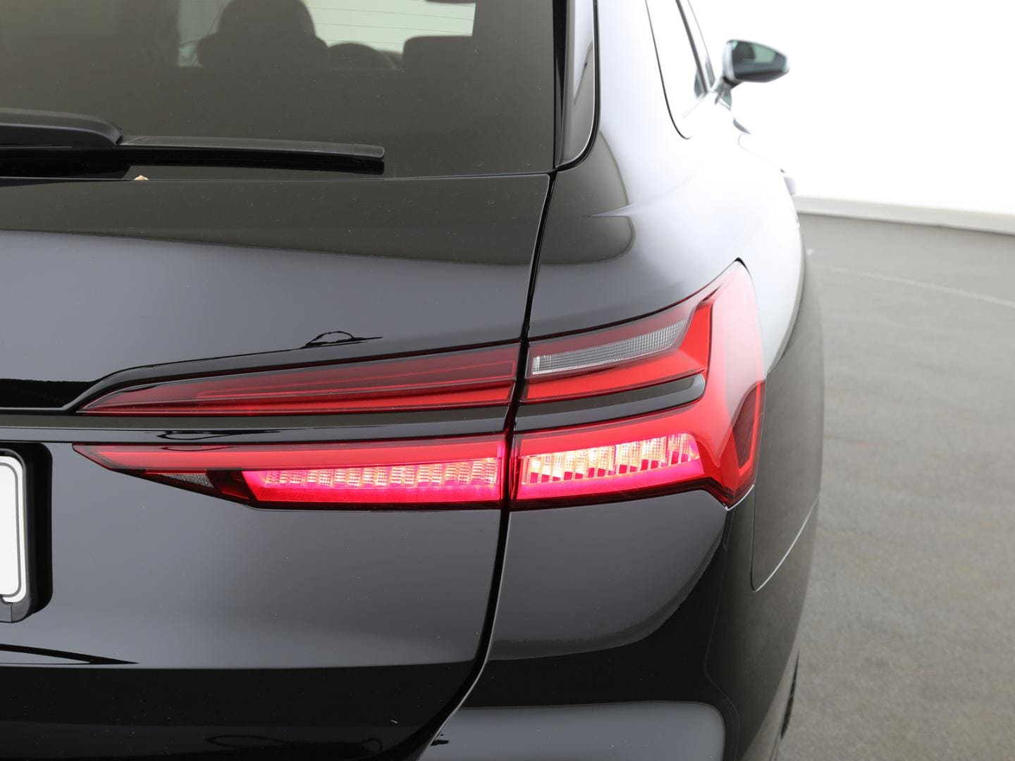 Bild über Audi S6 Avant TDI quattro tiptronic - für weitere Informationen kontaktieren Sie den Audi Partner
