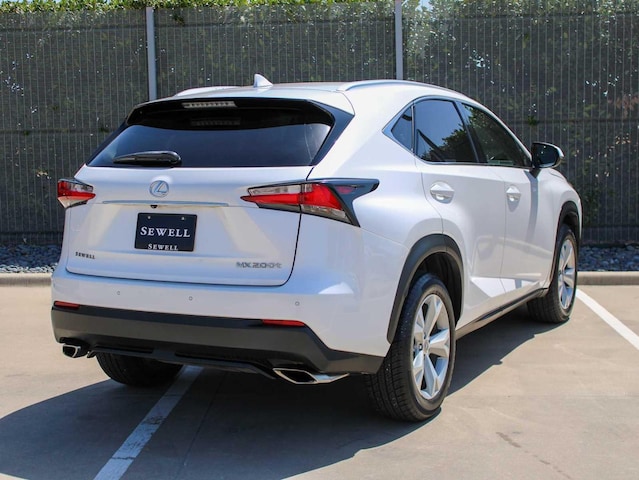 2017 Lexus NX 200t