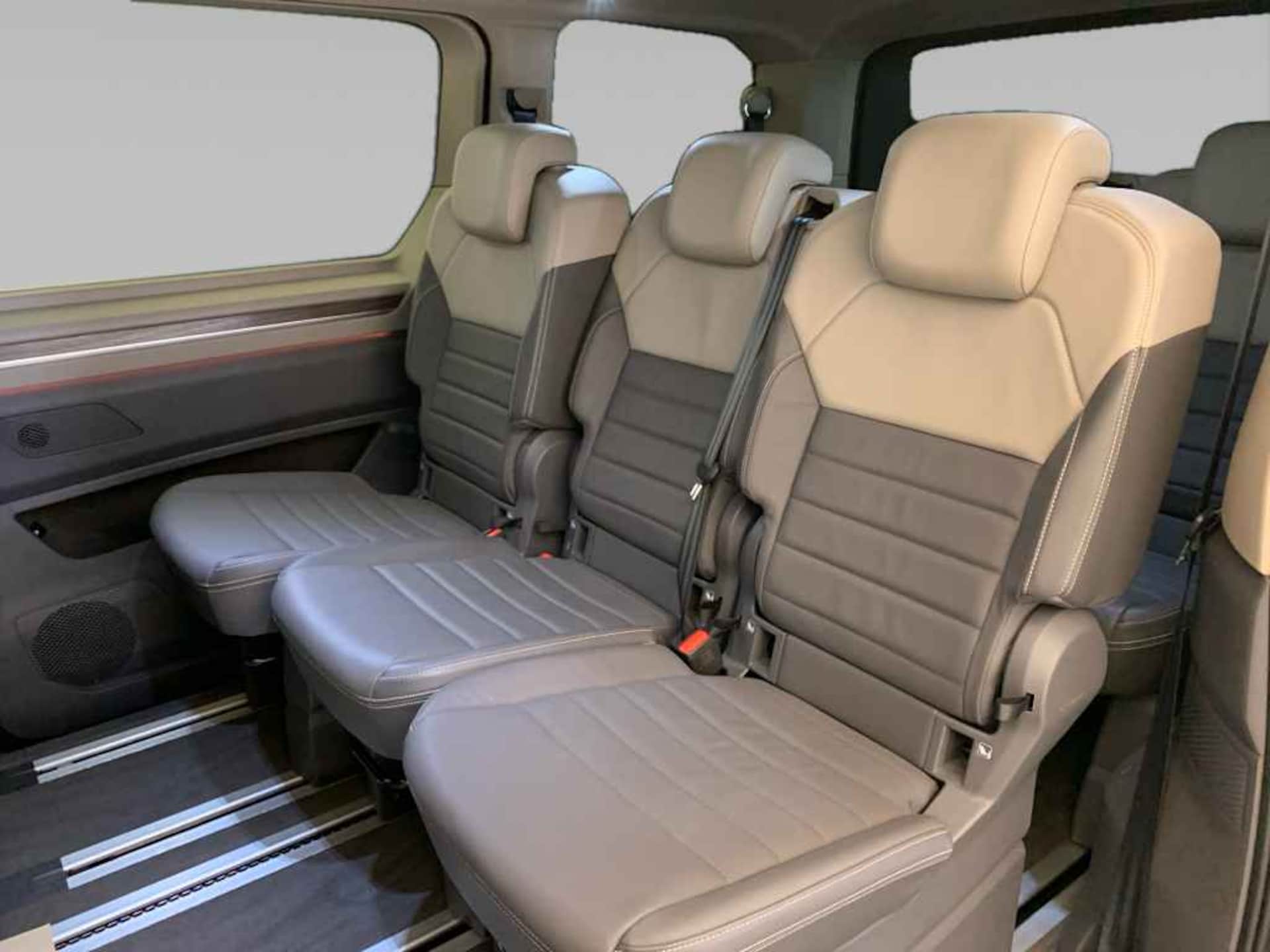 Volkswagen Multivan Style