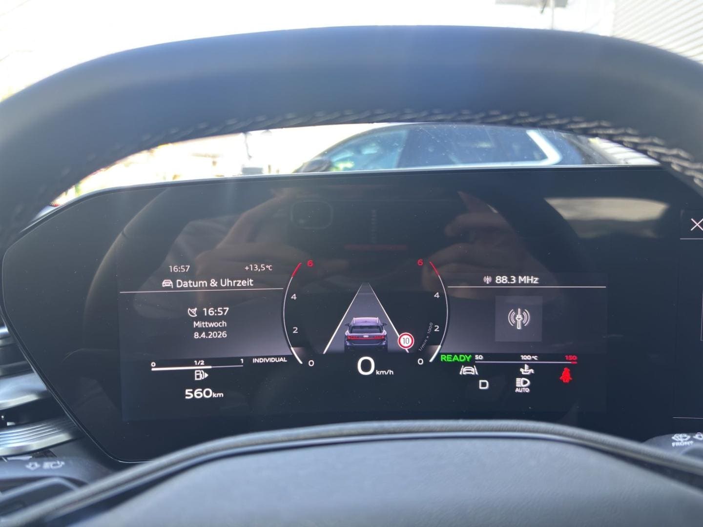 Bild über Audi A6 Avant TDI quattro 150 kW S tronic - für weitere Informationen kontaktieren Sie den Audi Partner