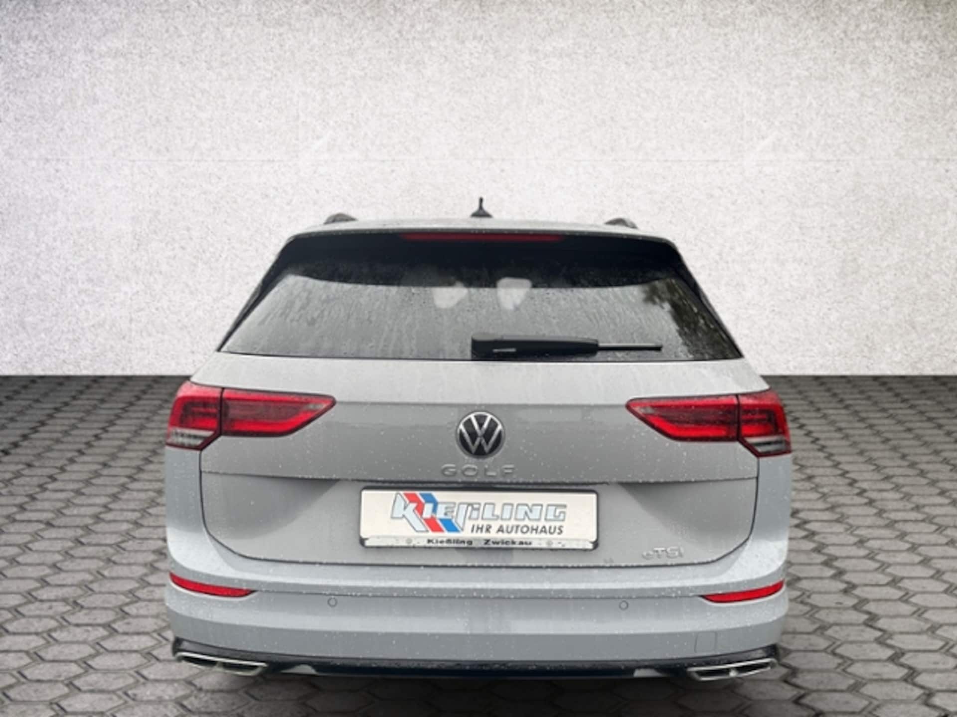 Volkswagen Golf Variant R-Line