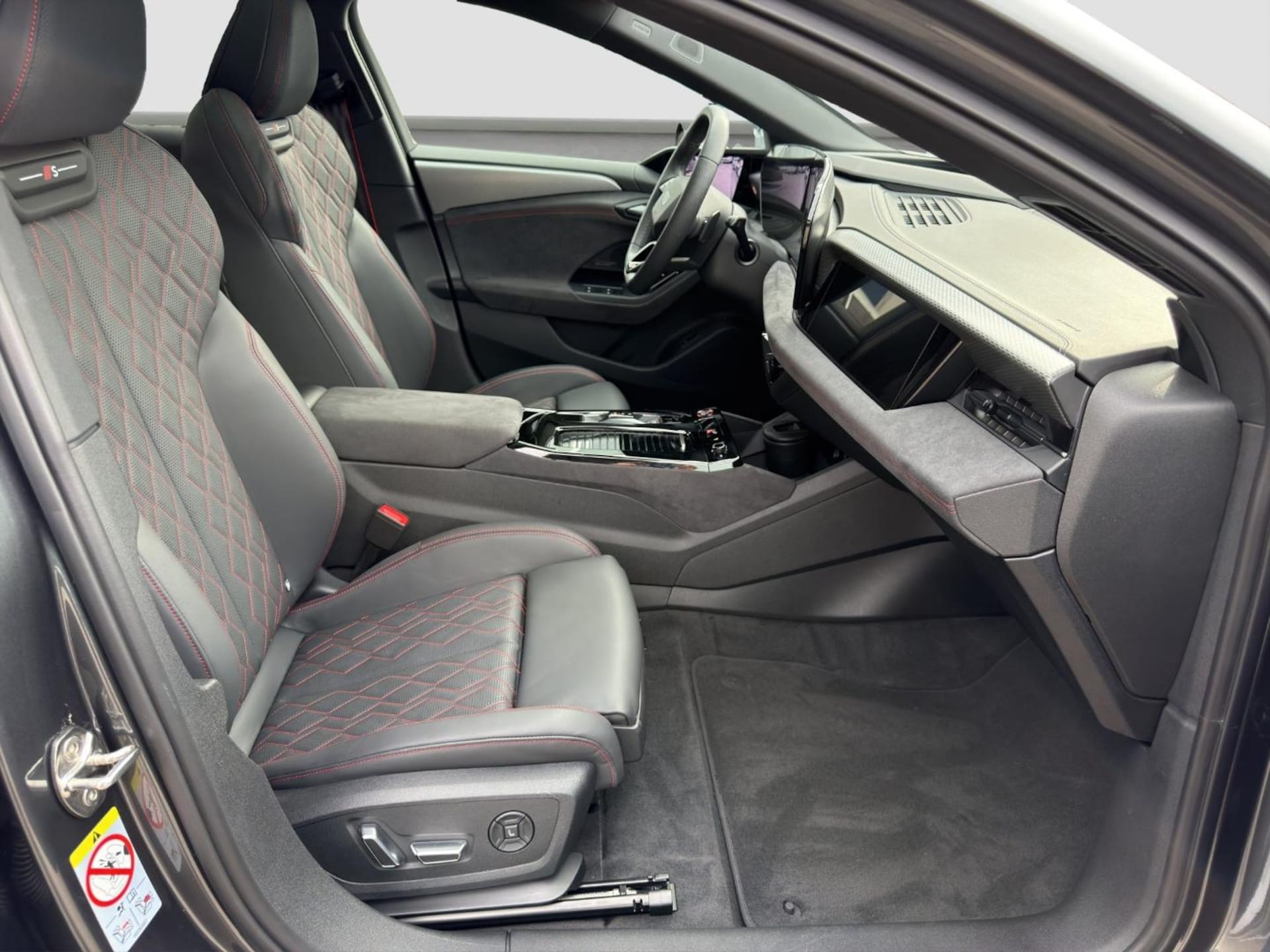 Audi A6 Avant e-tron edition one