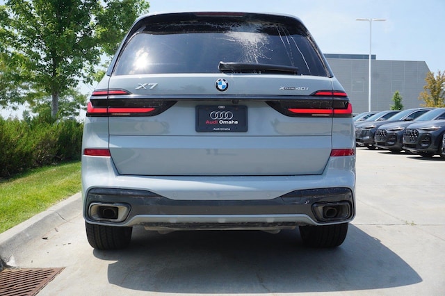2024 BMW X7