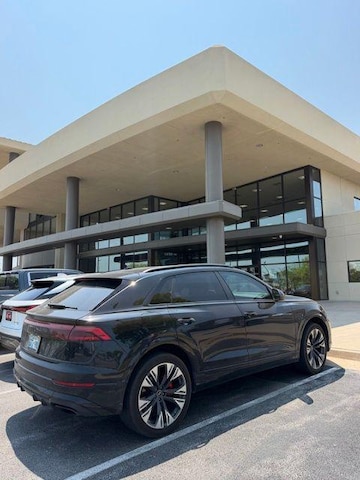 2025 Audi Q8