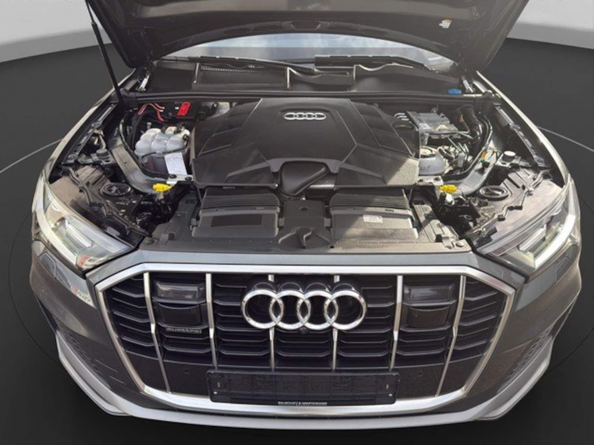 Audi Q7 SUV TFSI e S line