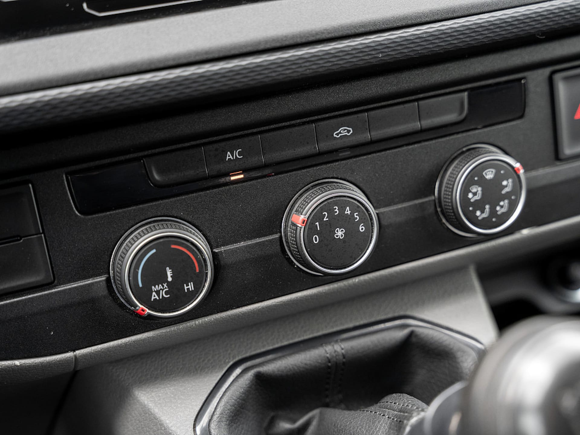 Volkswagen T6.1 Transporter Kasten langer Radstand