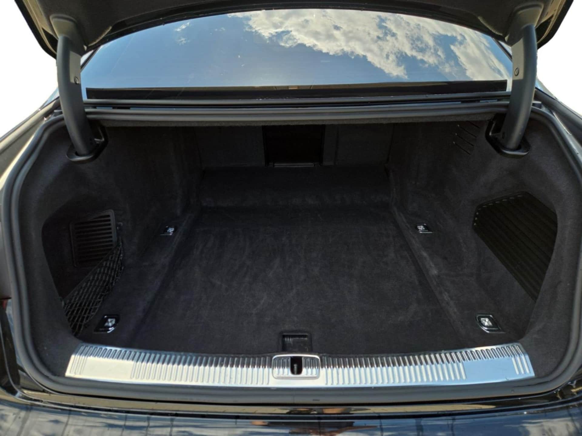 Audi A8 Lang