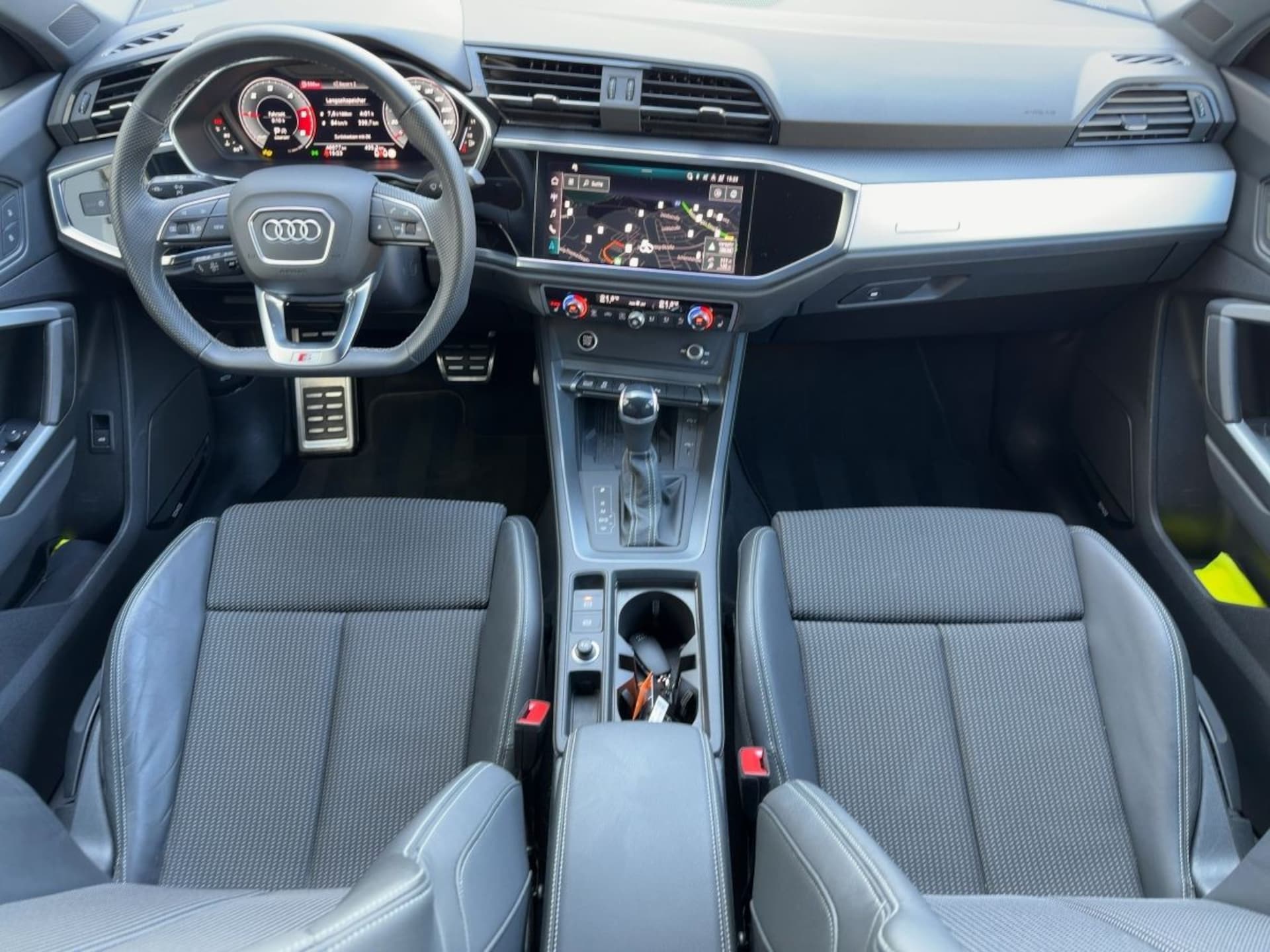 Audi Q3 Sportback S line