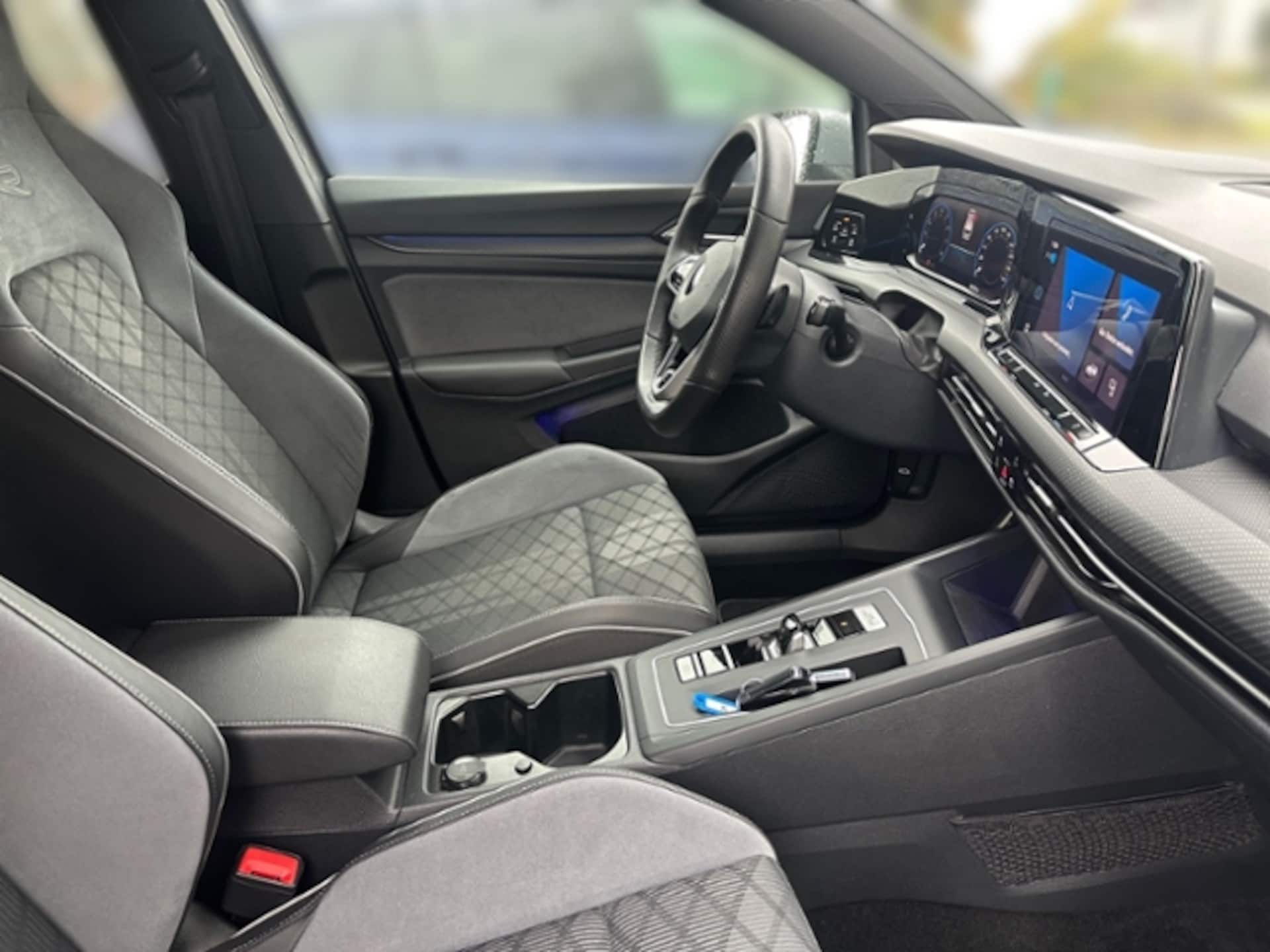 Volkswagen Golf Variant R-Line