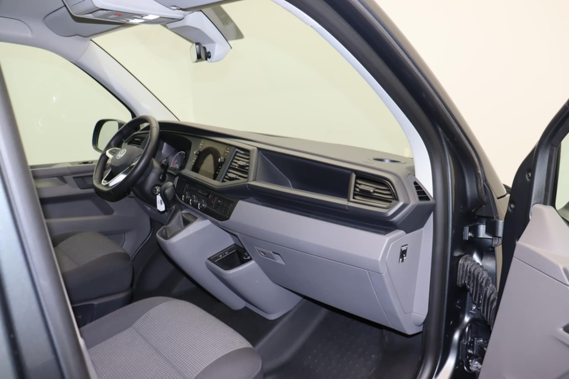 Volkswagen T6.1 Transporter Kasten kurzer Radstand