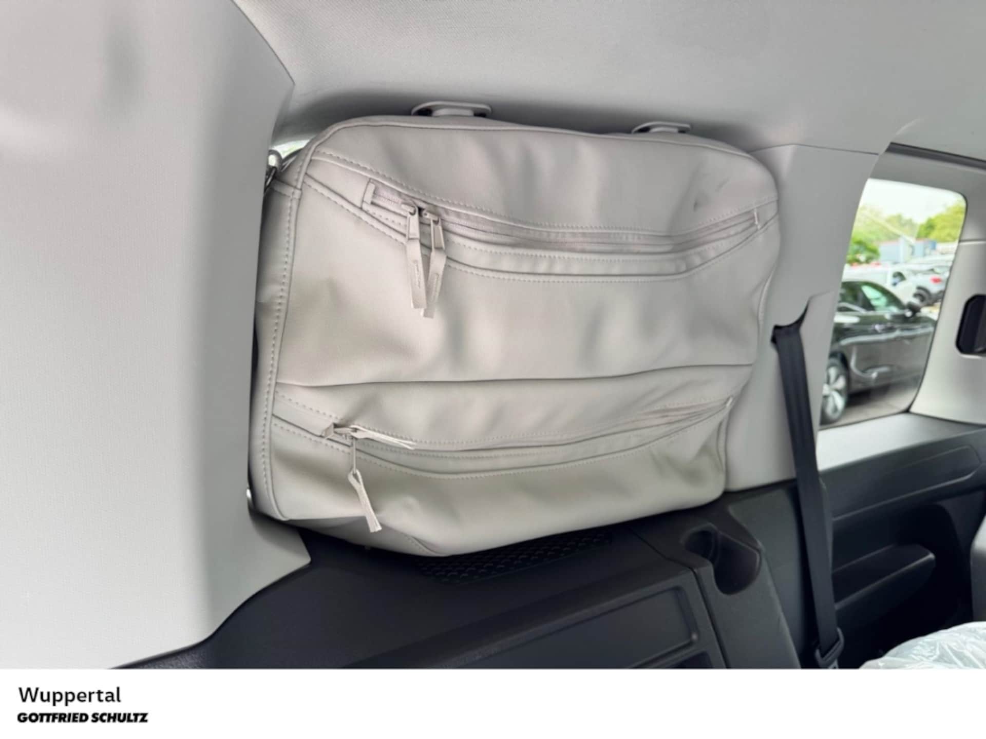 Volkswagen Caddy California