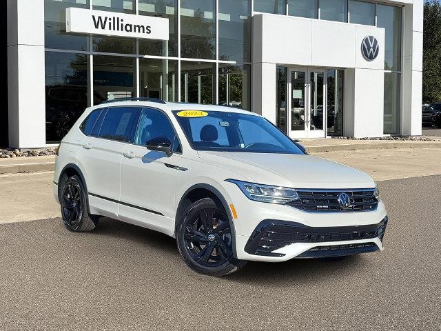 2023 Volkswagen Tiguan SE R-LINE BLACK