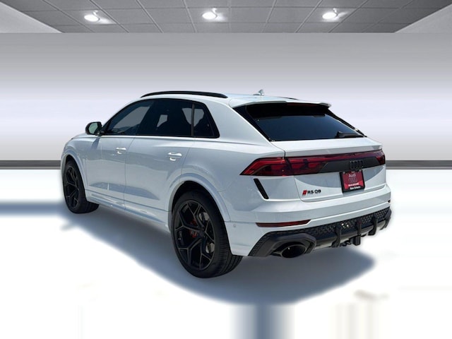2026 Audi RS Q8 SUV performance