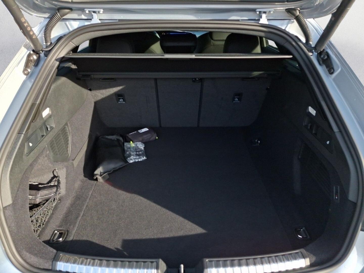 Bild über Audi A5 Avant TDI quattro 150 kW S tronic - für weitere Informationen kontaktieren Sie den Audi Partner