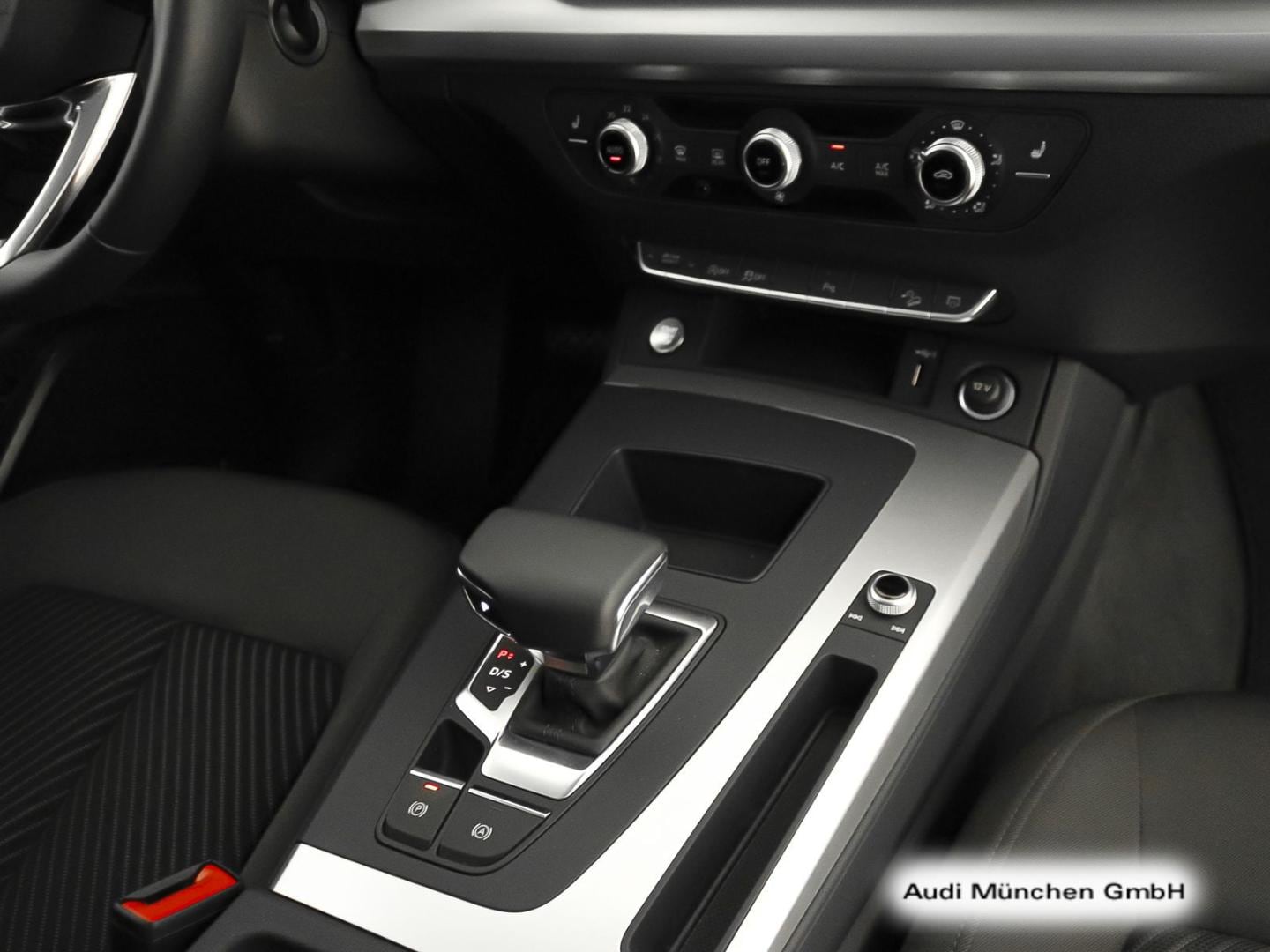 Bild über Audi Q5 40 TDI quattro S tronic - für weitere Informationen kontaktieren Sie den Audi Partner