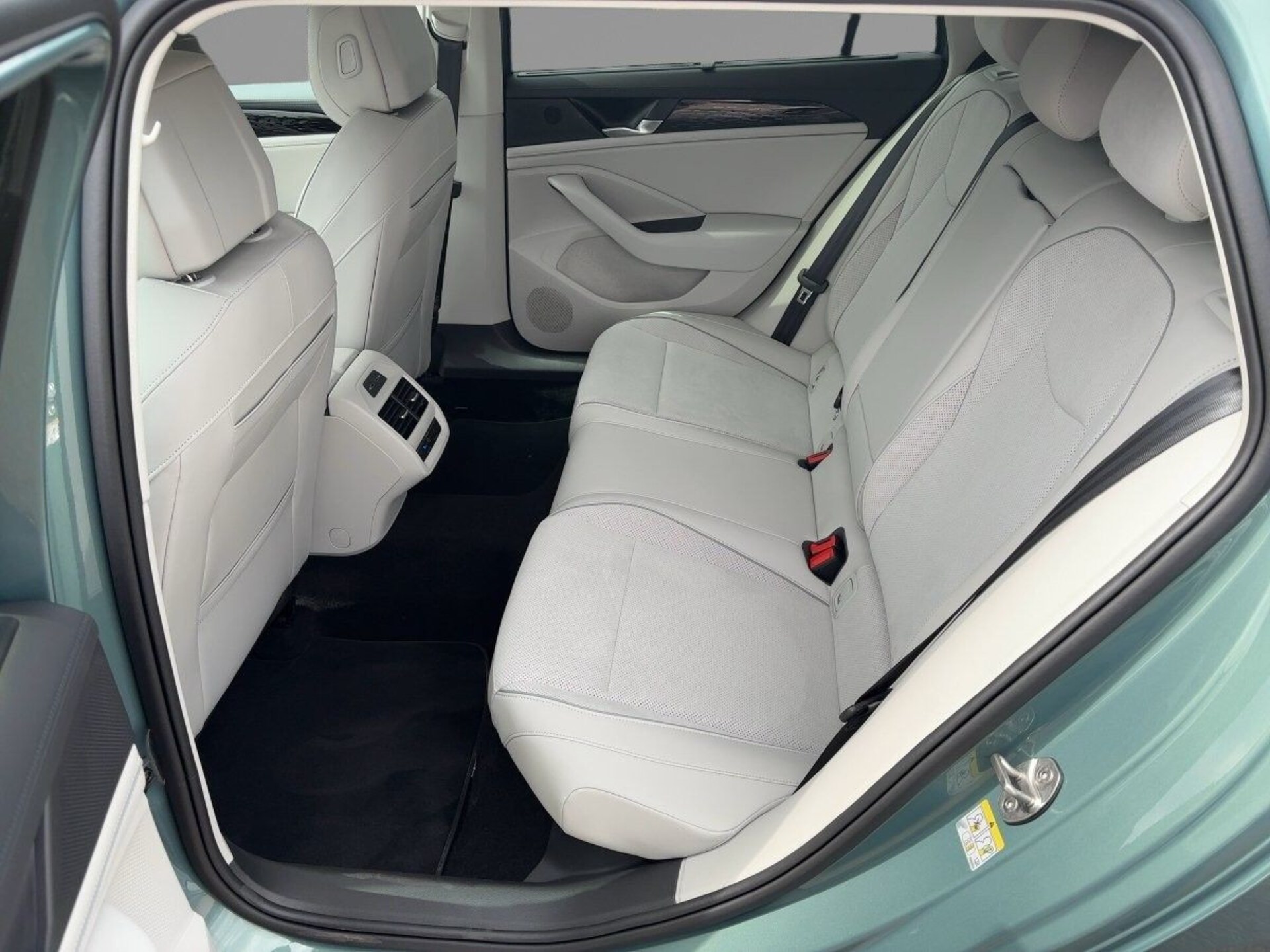 Volkswagen Passat Elegance