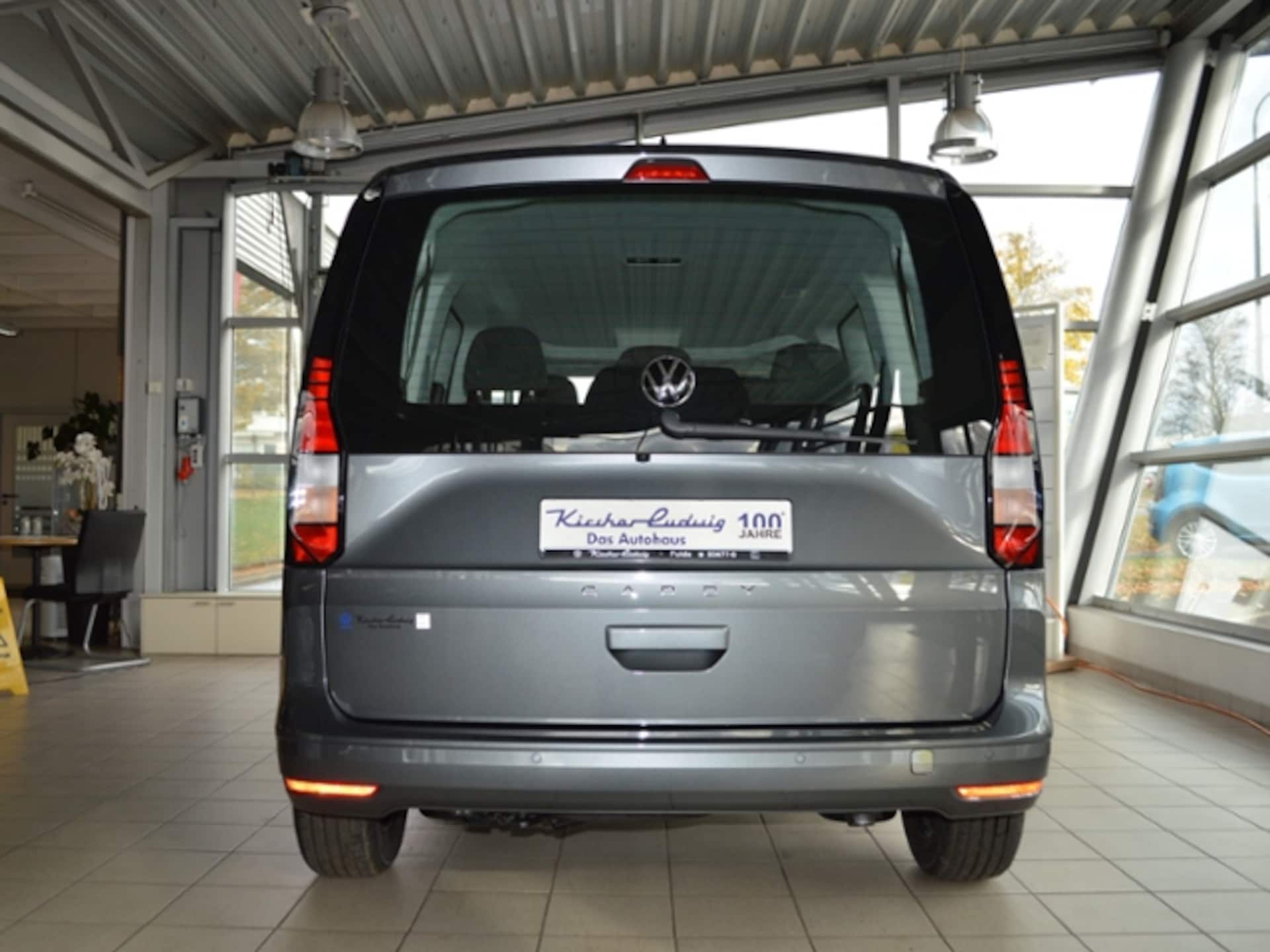 Volkswagen Caddy Basis-Modell