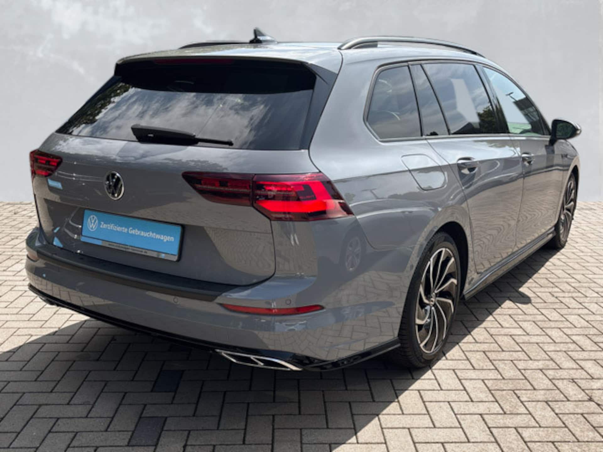 Volkswagen Golf Variant R-Line