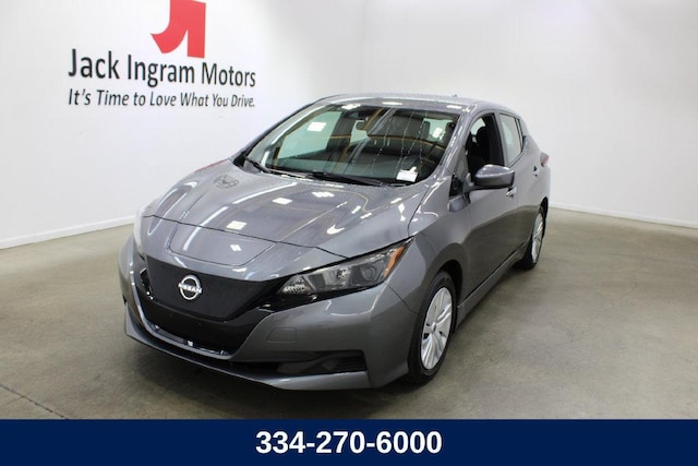 2025 Nissan LEAF