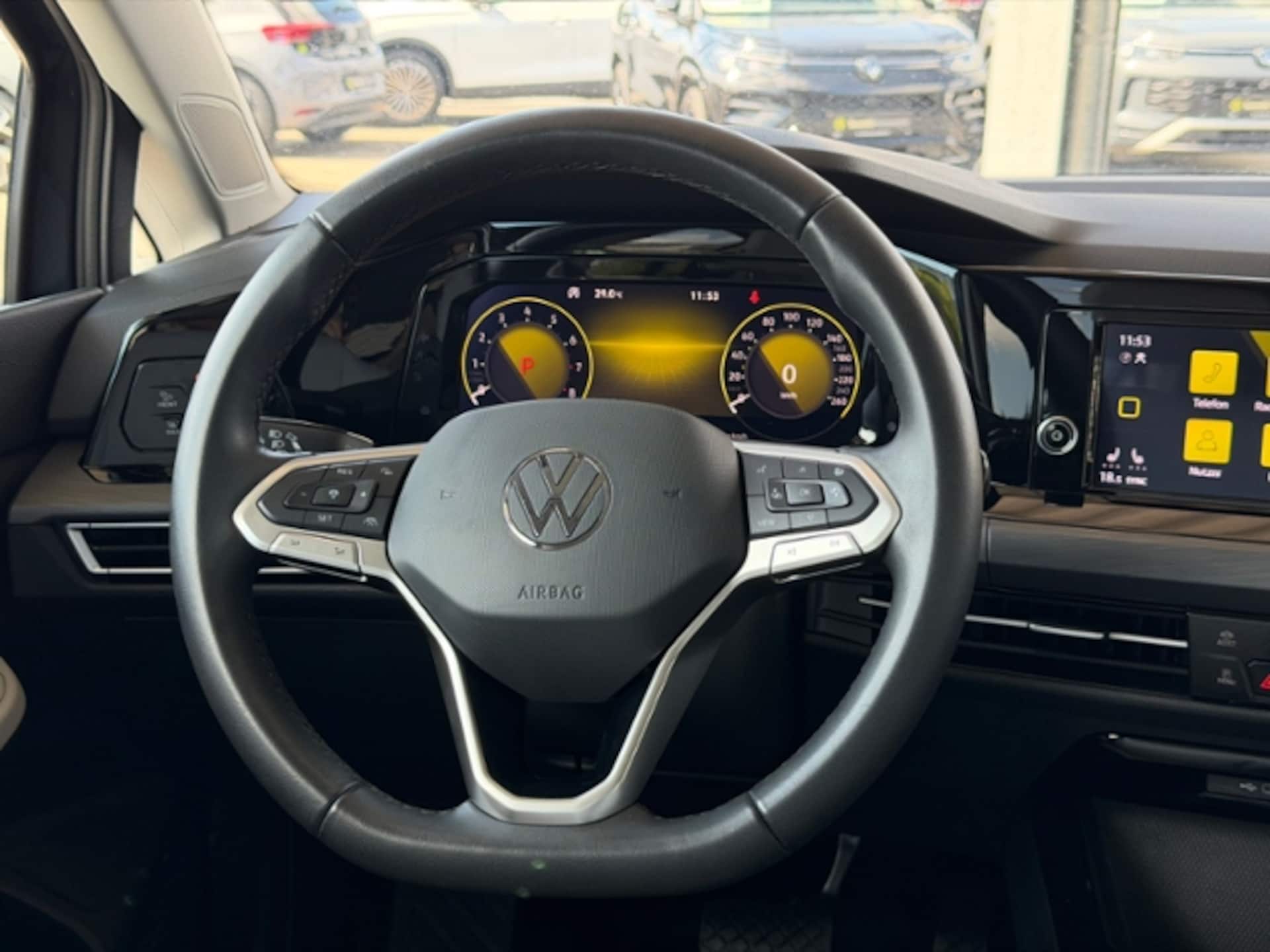 Volkswagen Golf Style