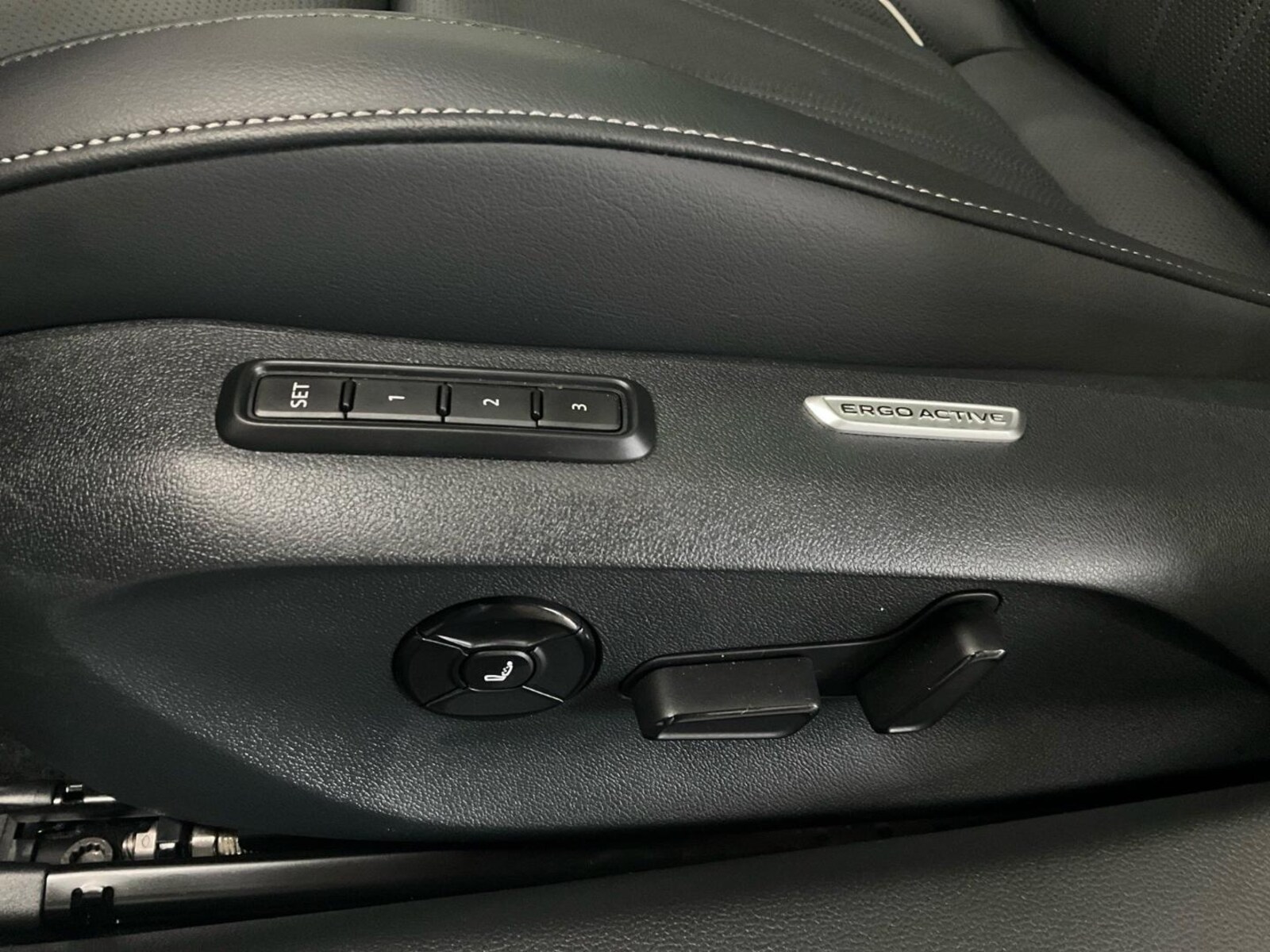 Volkswagen Passat – Bild 19