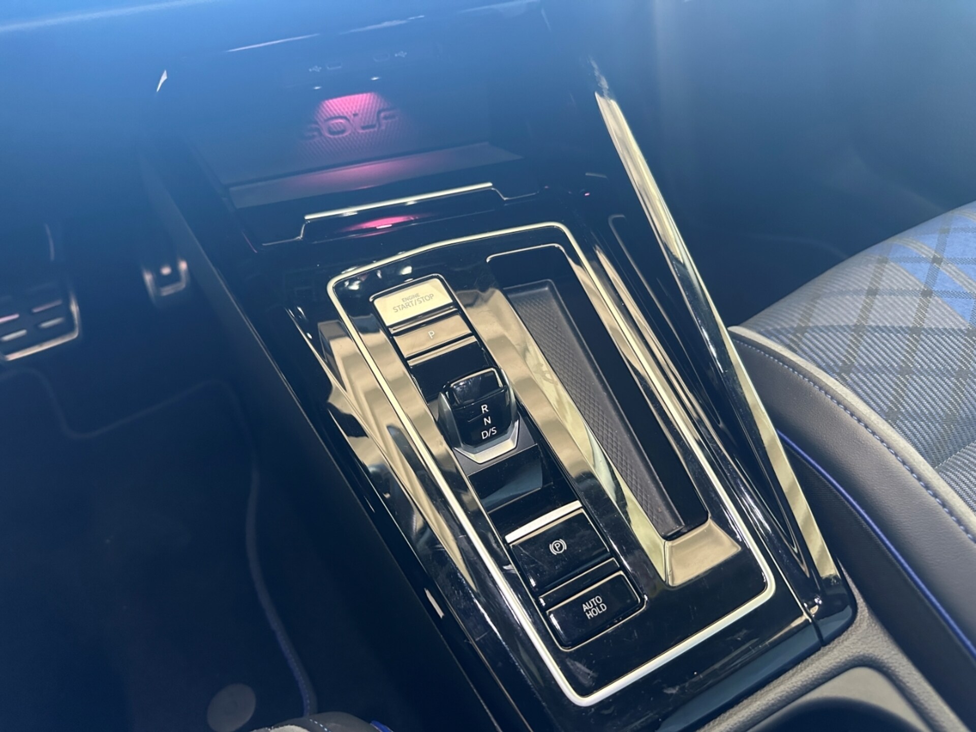 Volkswagen Golf R