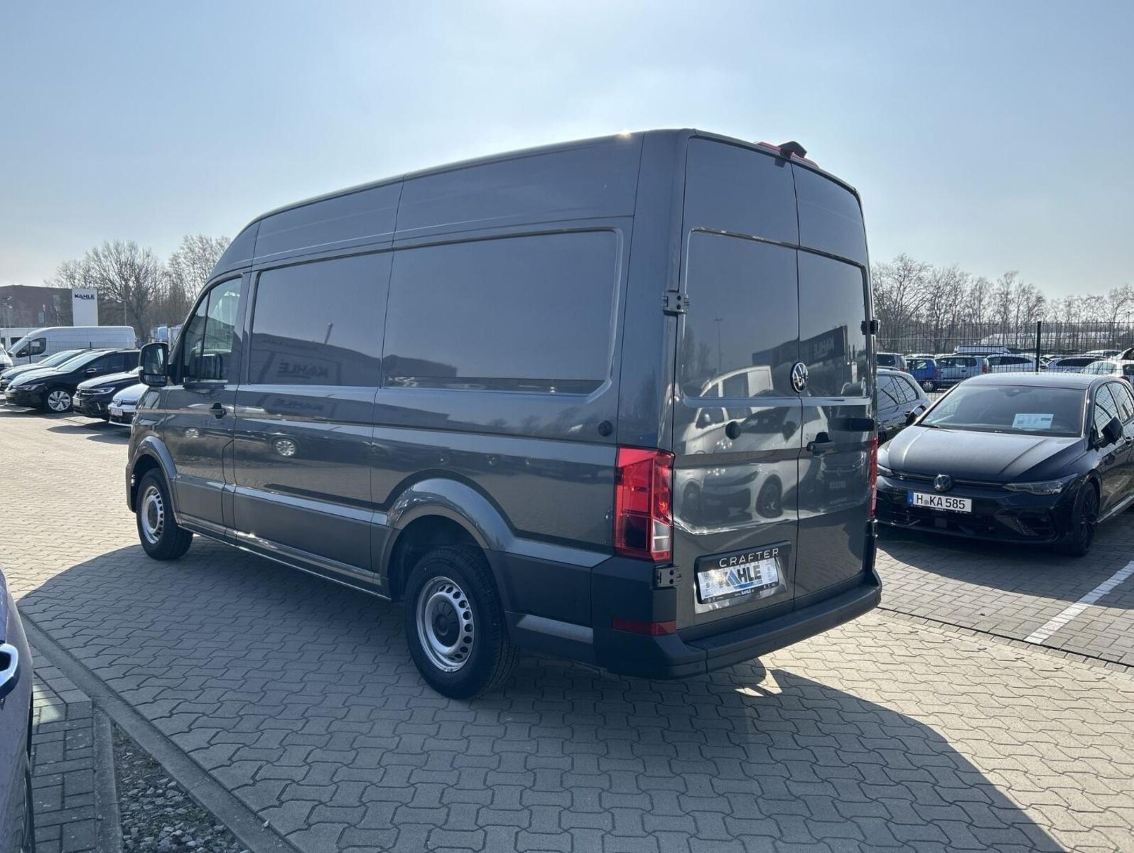 Volkswagen Crafter Kasten mittlerer Radstand – Bild 6