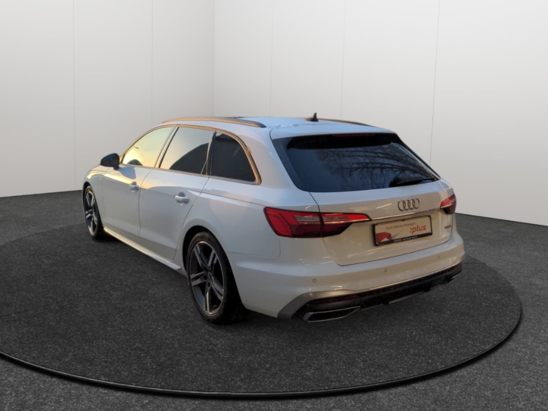 Audi A4 Avant S line