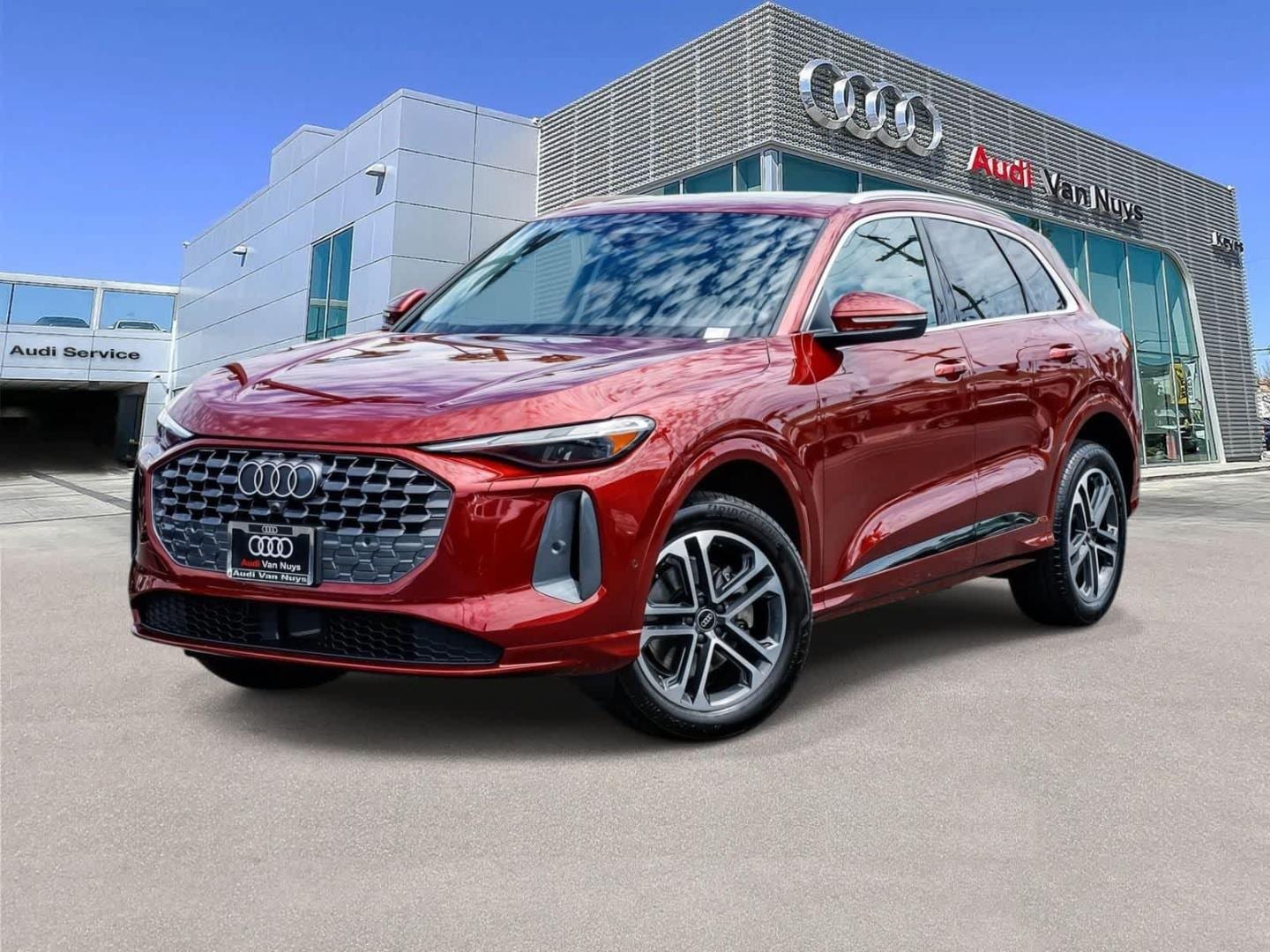 2025 Audi Q5 40 Premium's photo