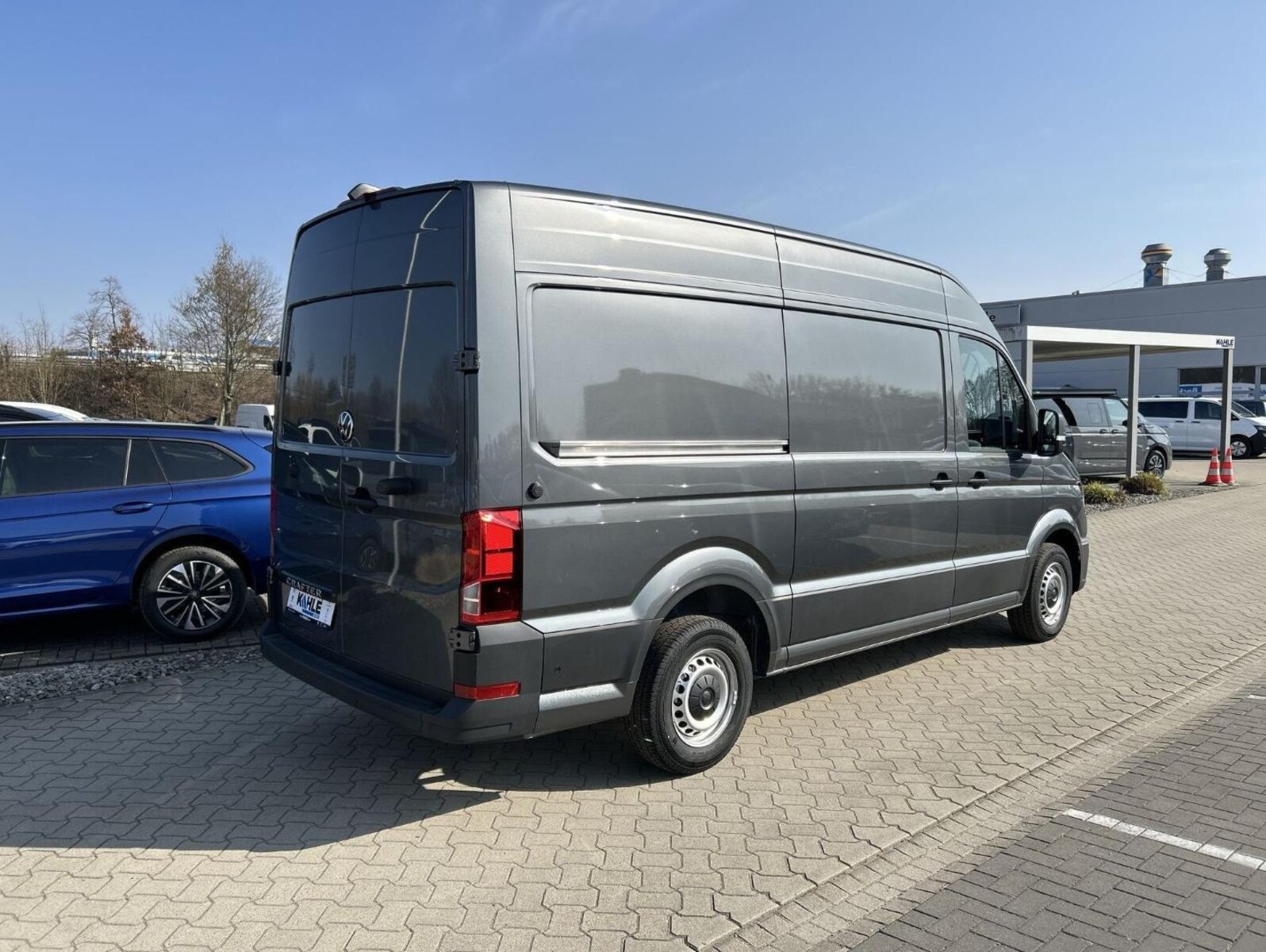 Volkswagen Crafter Kasten mittlerer Radstand – Bild 7