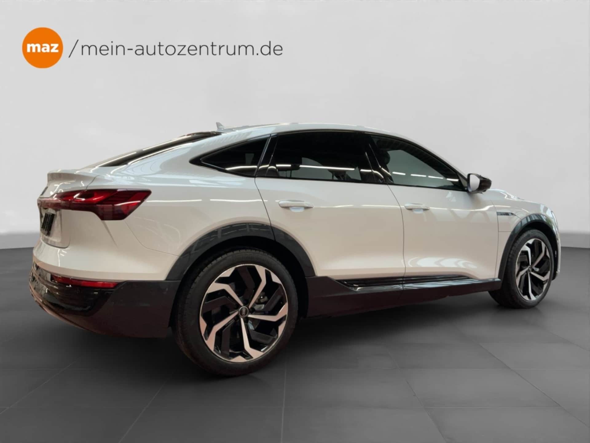 Audi Q8 Sportback e-tron Advanced