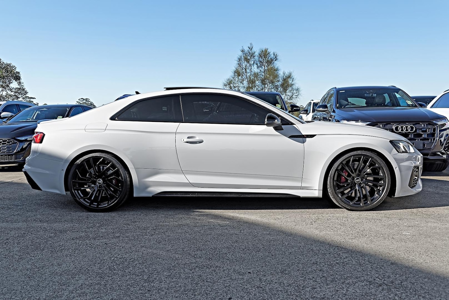 Image about Audi RS 5 Coupé RS 5 Coupé 331 kW tiptronic