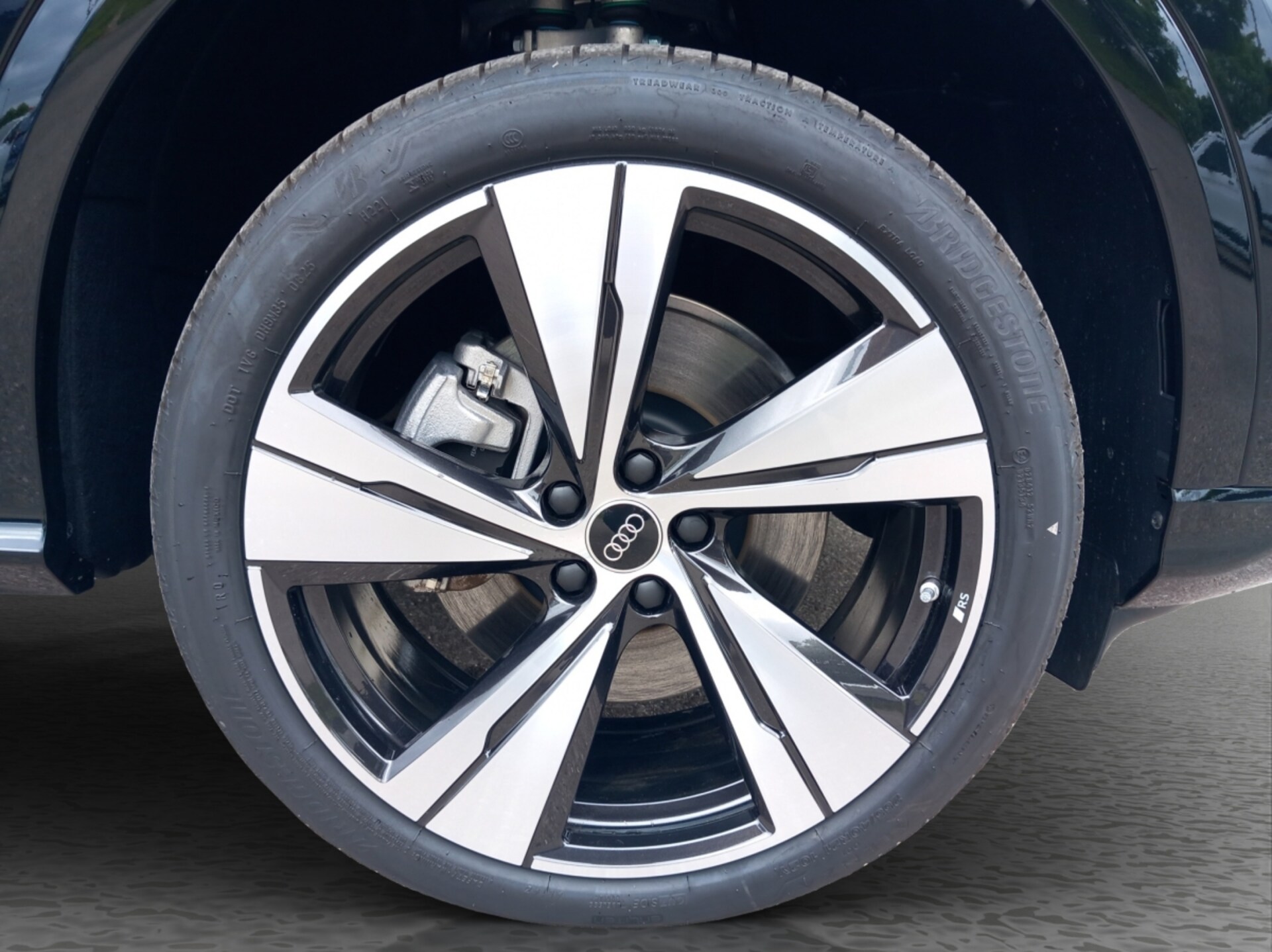 Audi Q5 Sportback edition one