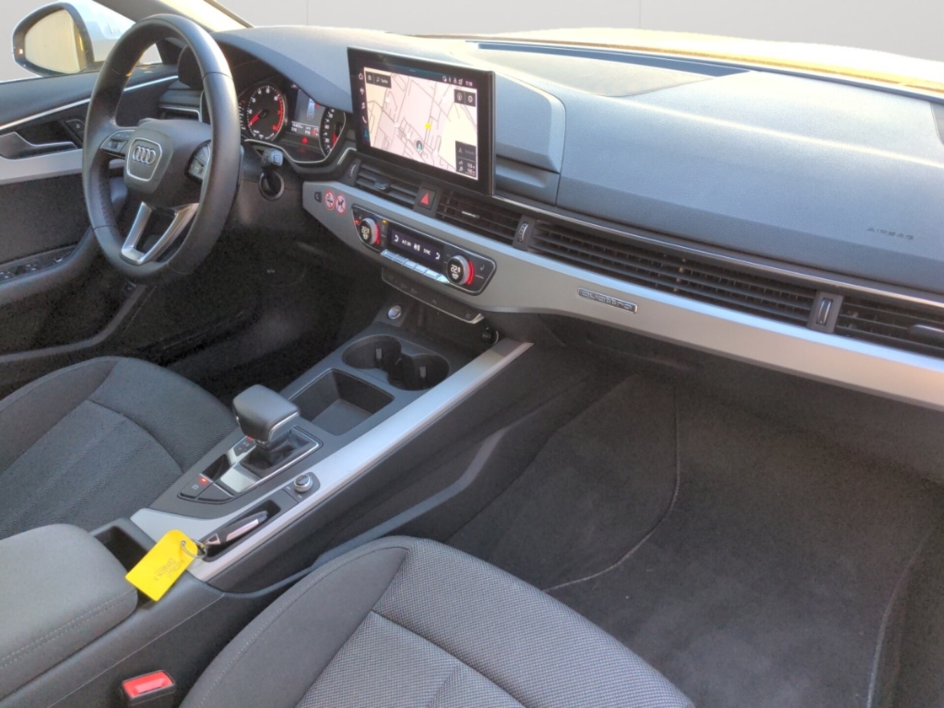 Audi A4 Avant S line