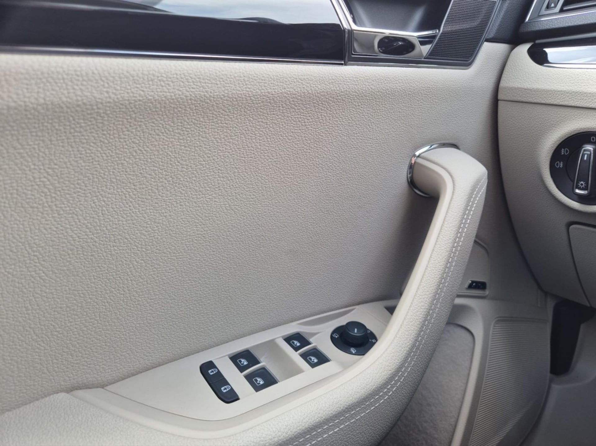 Skoda Superb Combi Laurin & Klement