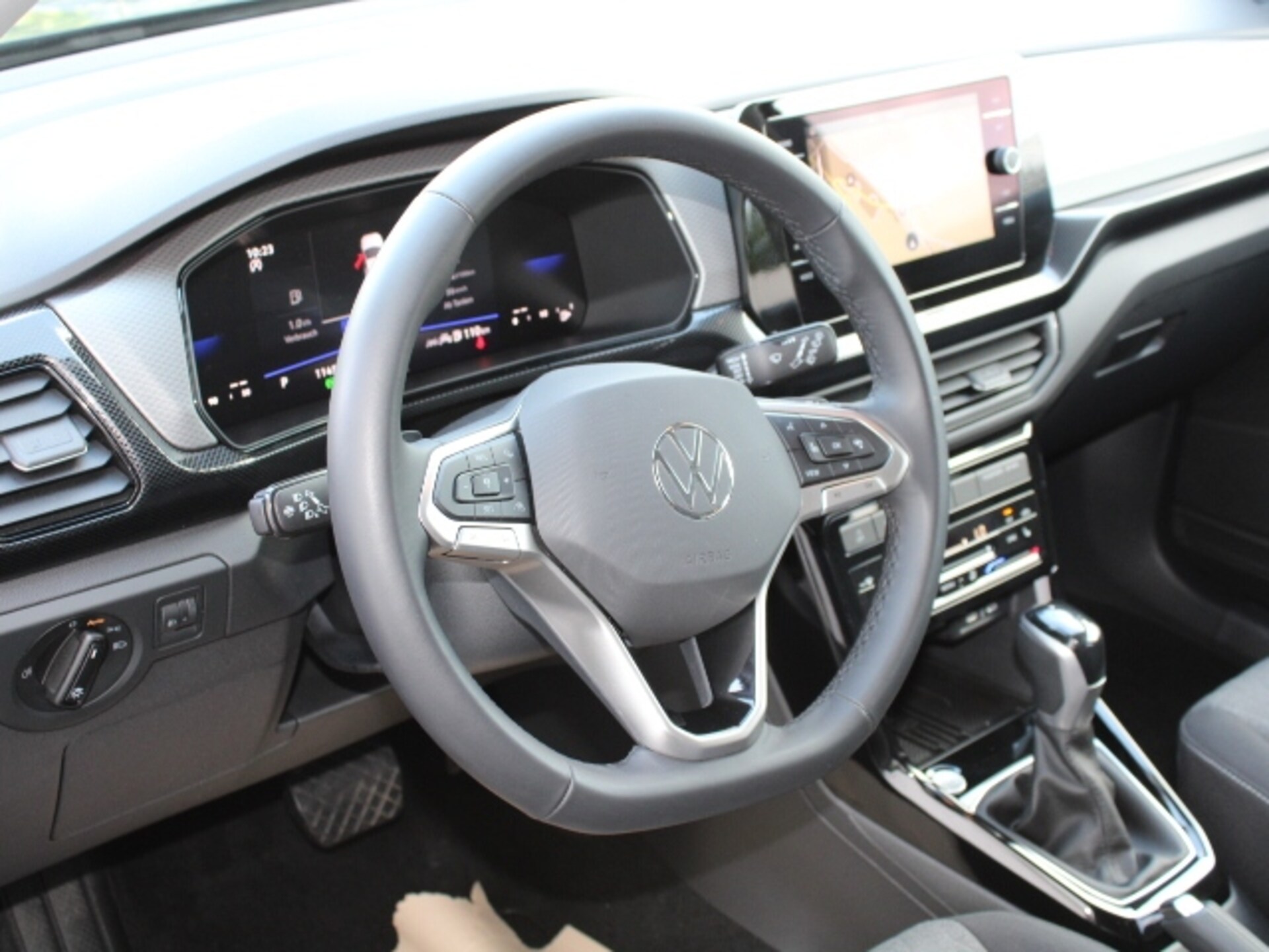 Volkswagen T-Cross Life
