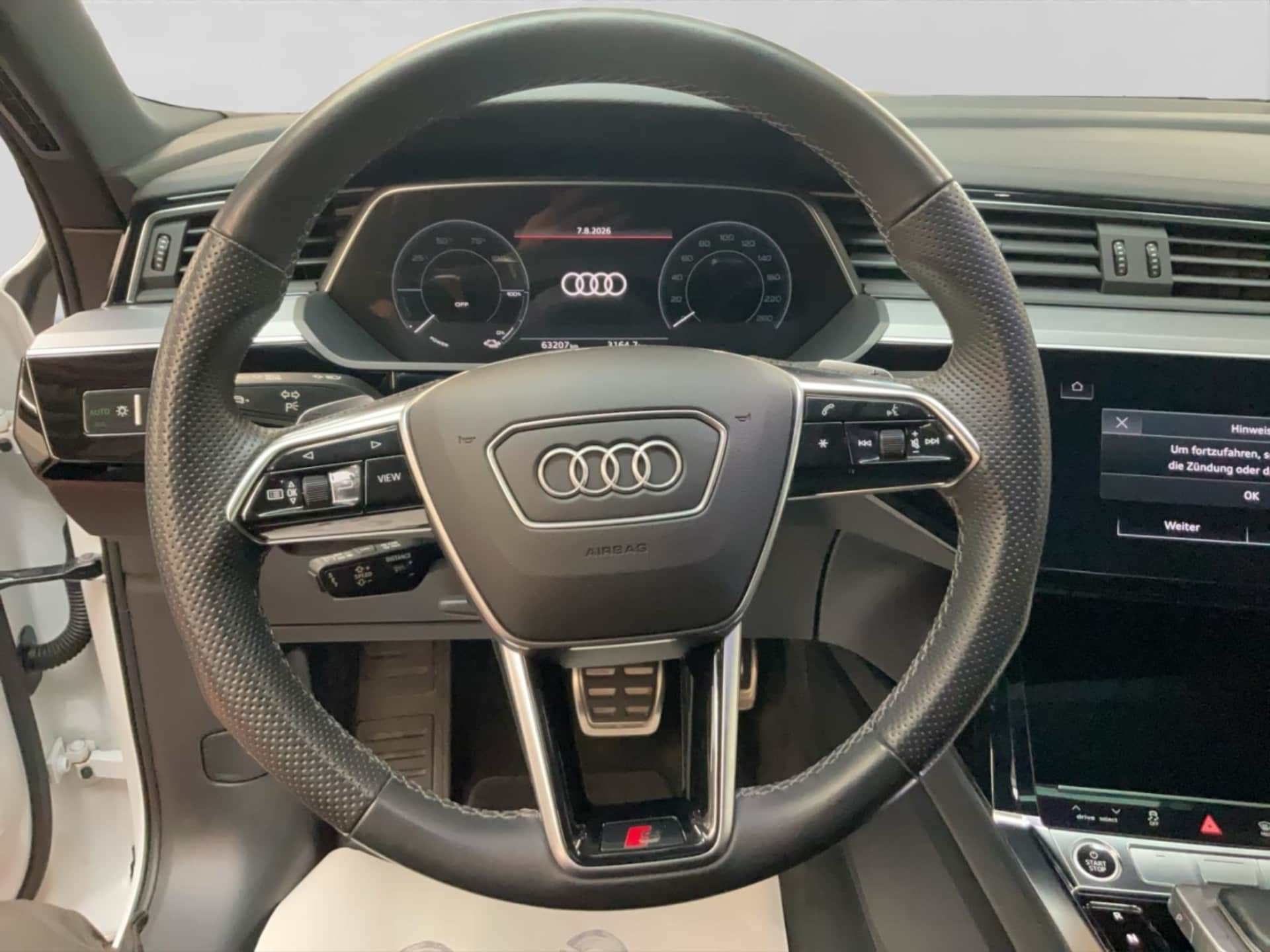 Audi Q8 Sportback e-tron Advanced