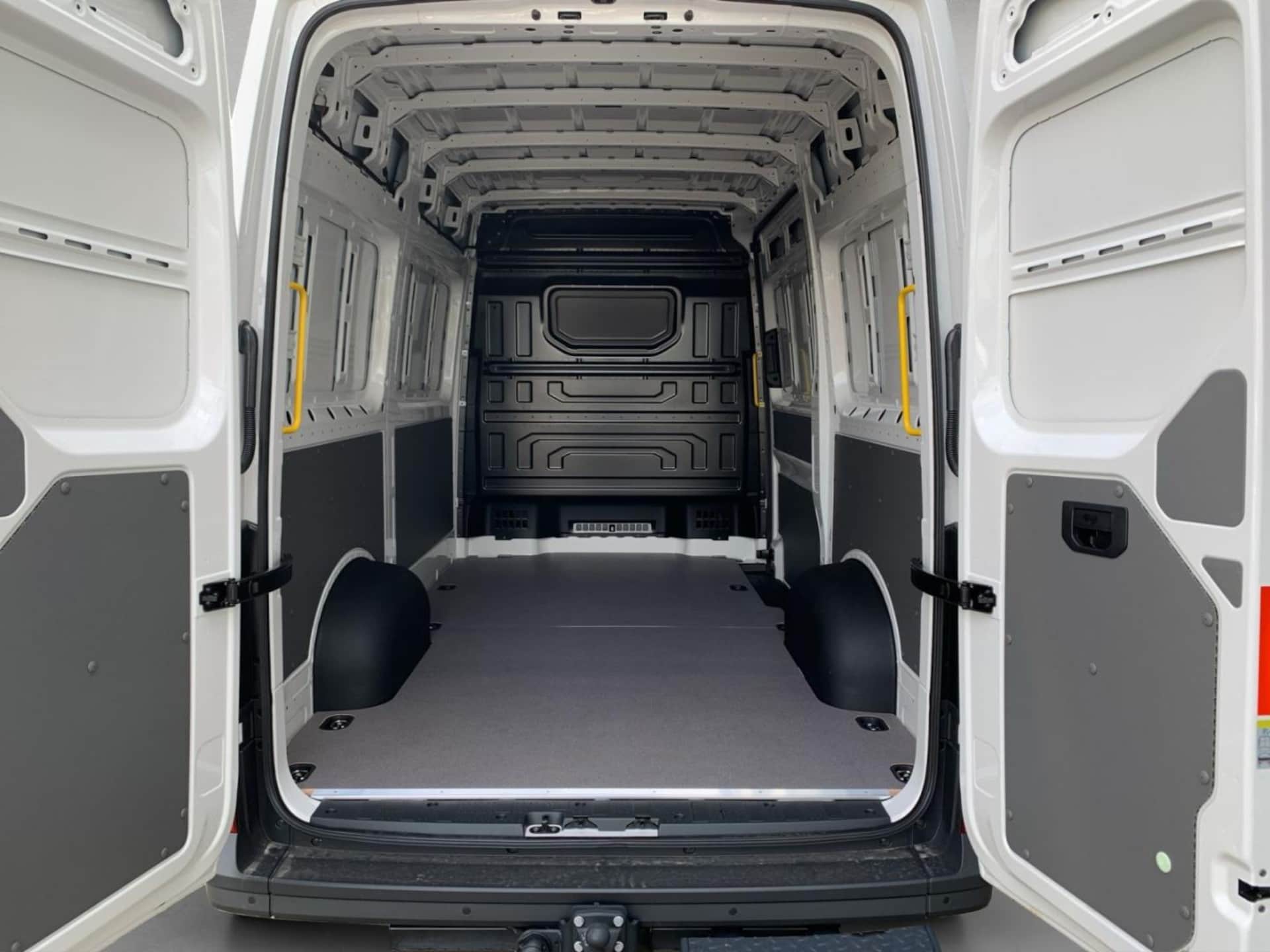 Volkswagen Crafter Kasten mittlerer Radstand