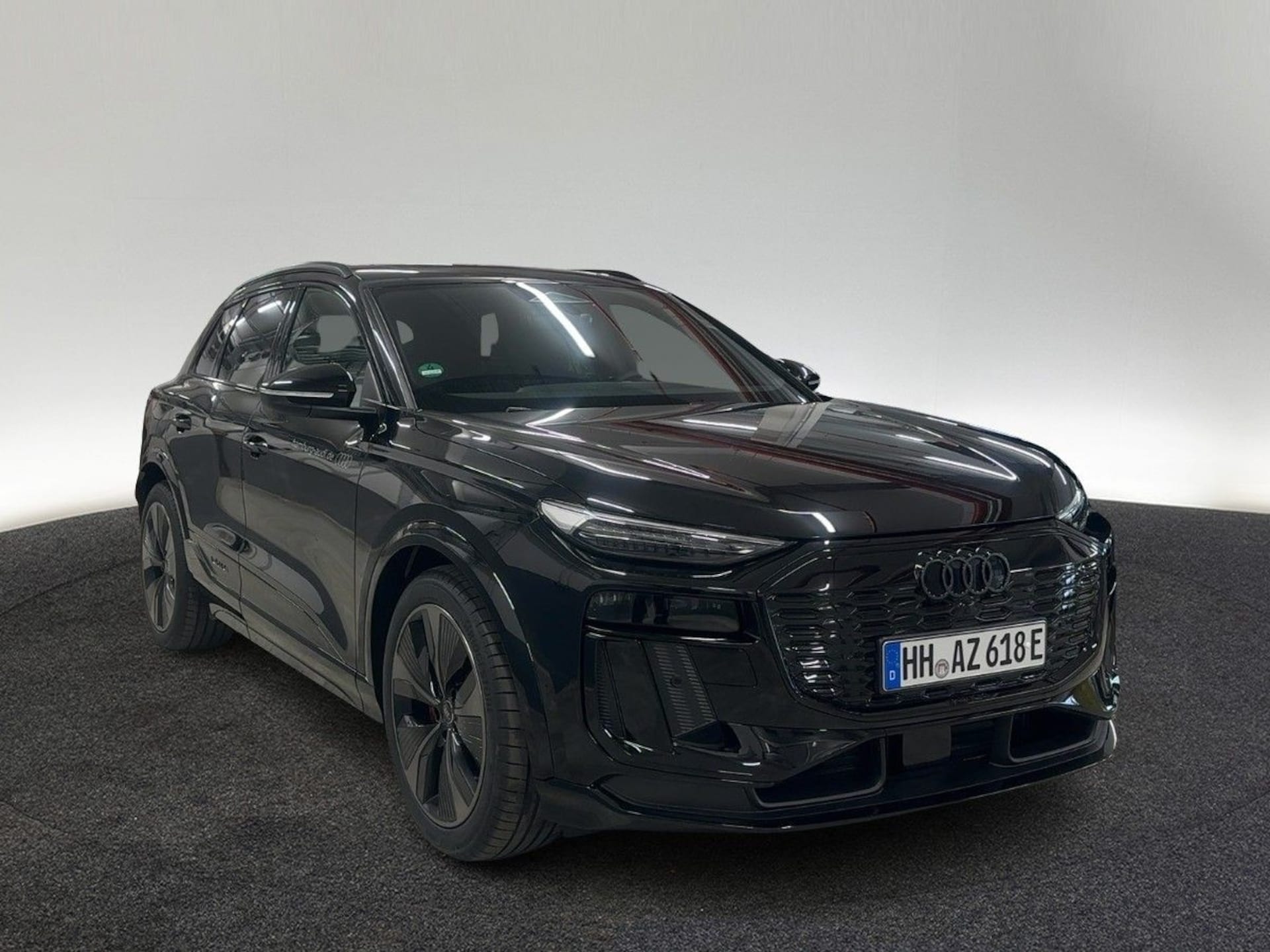 Audi SQ6 SUV e-tron