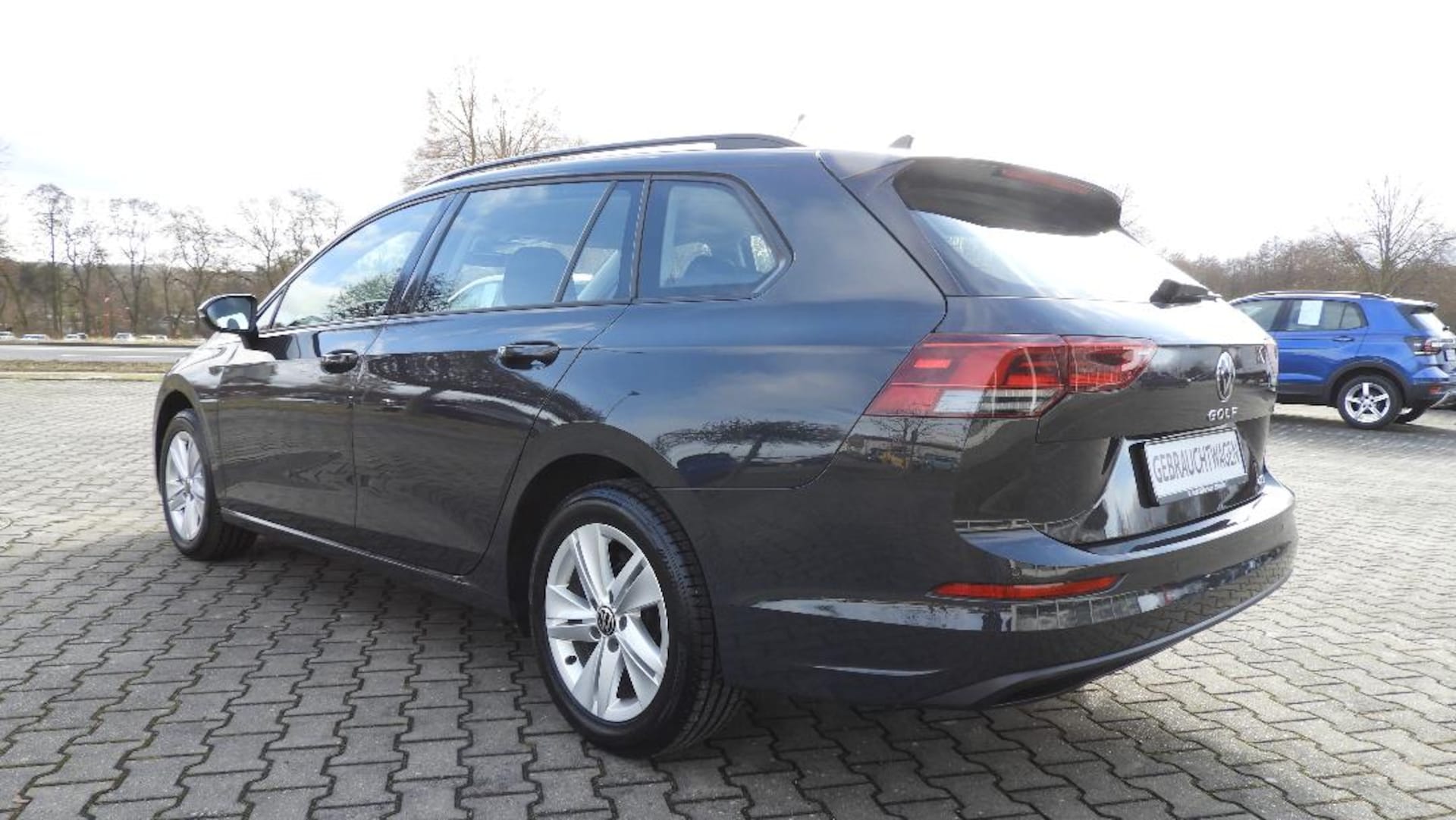 Volkswagen Golf Variant Life