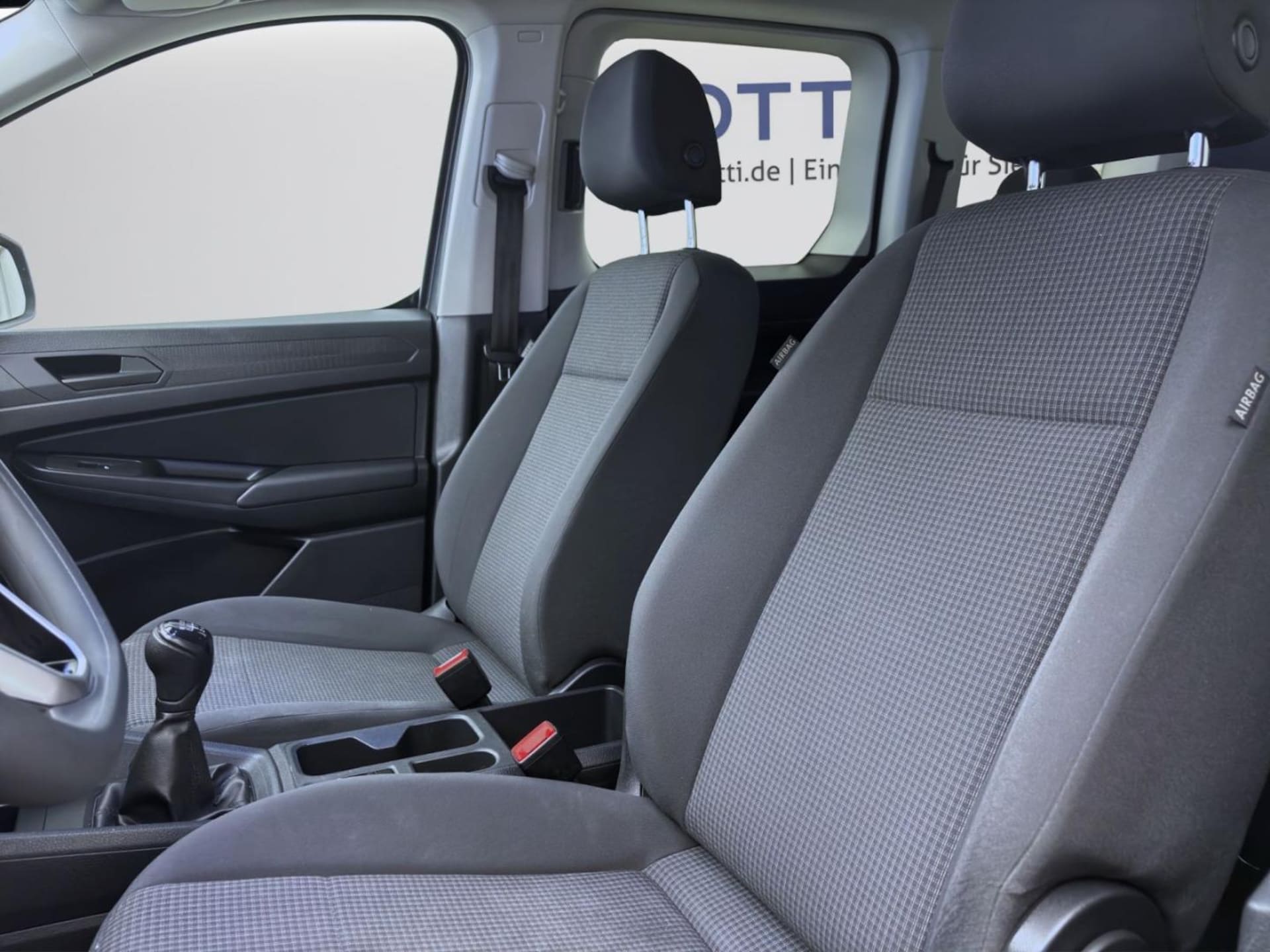 Volkswagen Caddy Kombi Basis-Modell