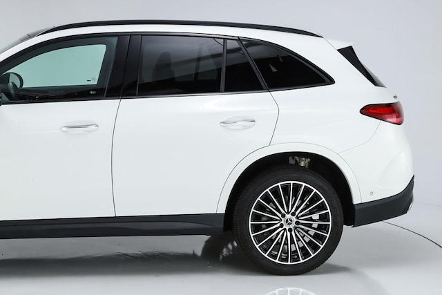2024 Mercedes-Benz GLC 300