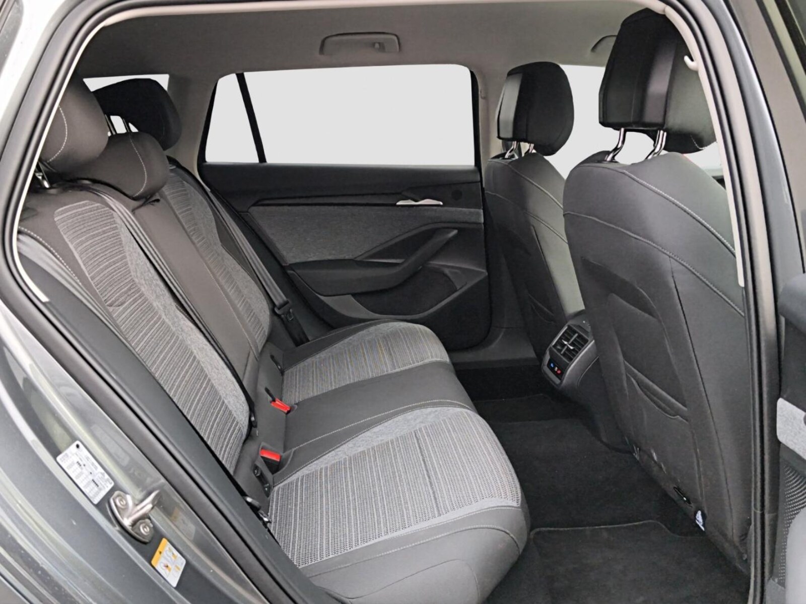 Škoda Superb Combi – Bild 23
