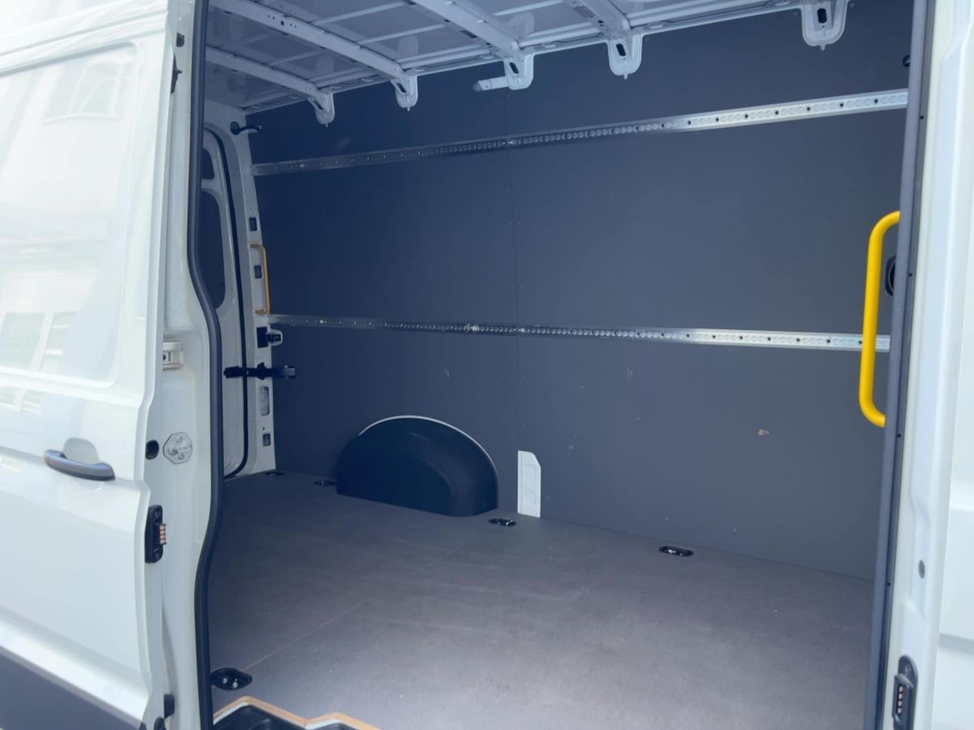 Volkswagen Crafter Kasten mittlerer Radstand