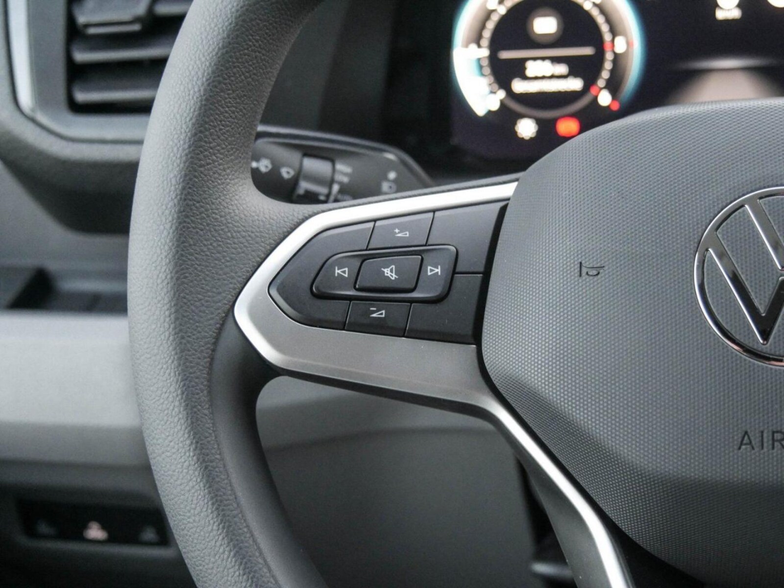 Volkswagen Crafter Kasten mittlerer Radstand – Bild 14