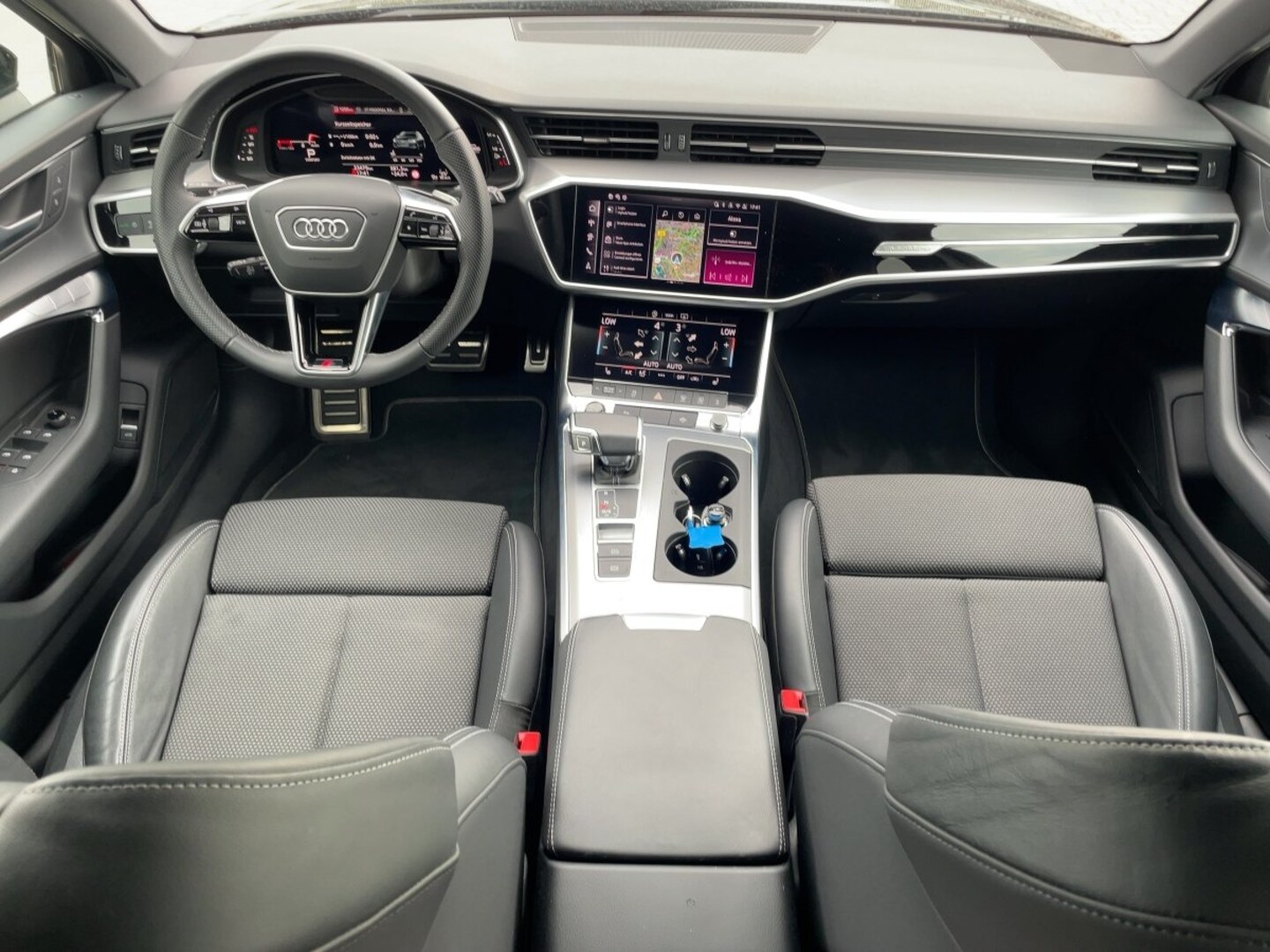 Bild über Audi A6 Avant S line 45 TDI quattro S tronic - für weitere Informationen kontaktieren Sie den Audi Partner