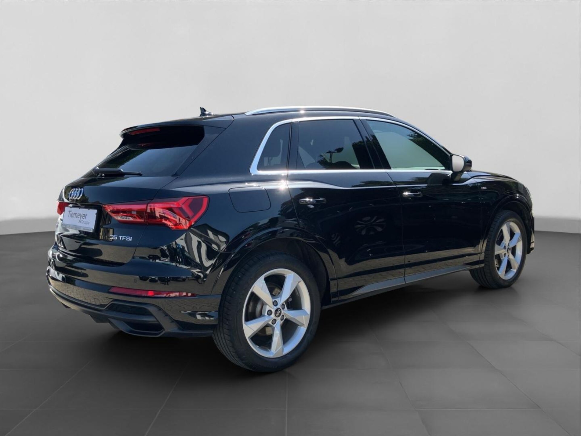 Audi Q3 SUV S line